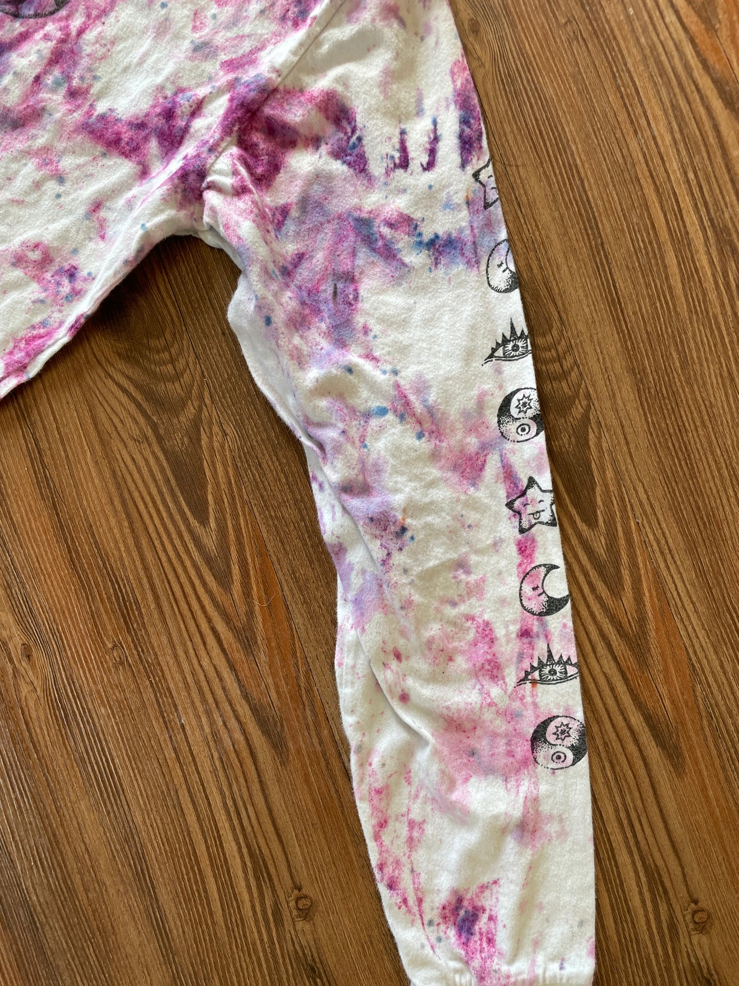 Medium Women's Mushroom Face Handmade Tie Dye Long Sleeve T-Shirt | Pink and Purple Crumpled Tie Dye Long Sleeve