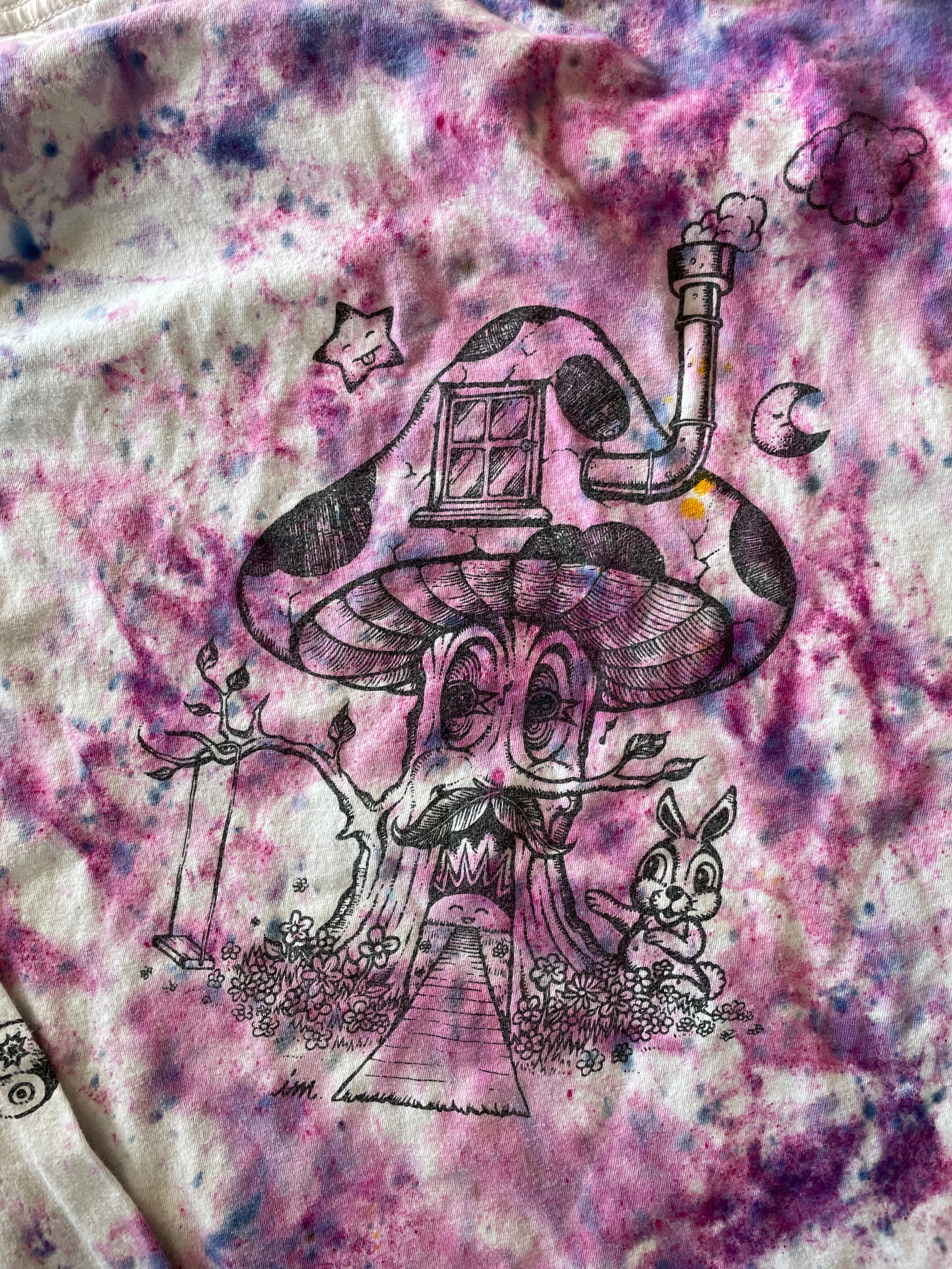 Medium Women's Mushroom Face Handmade Tie Dye Long Sleeve T-Shirt | Pink and Purple Crumpled Tie Dye Long Sleeve