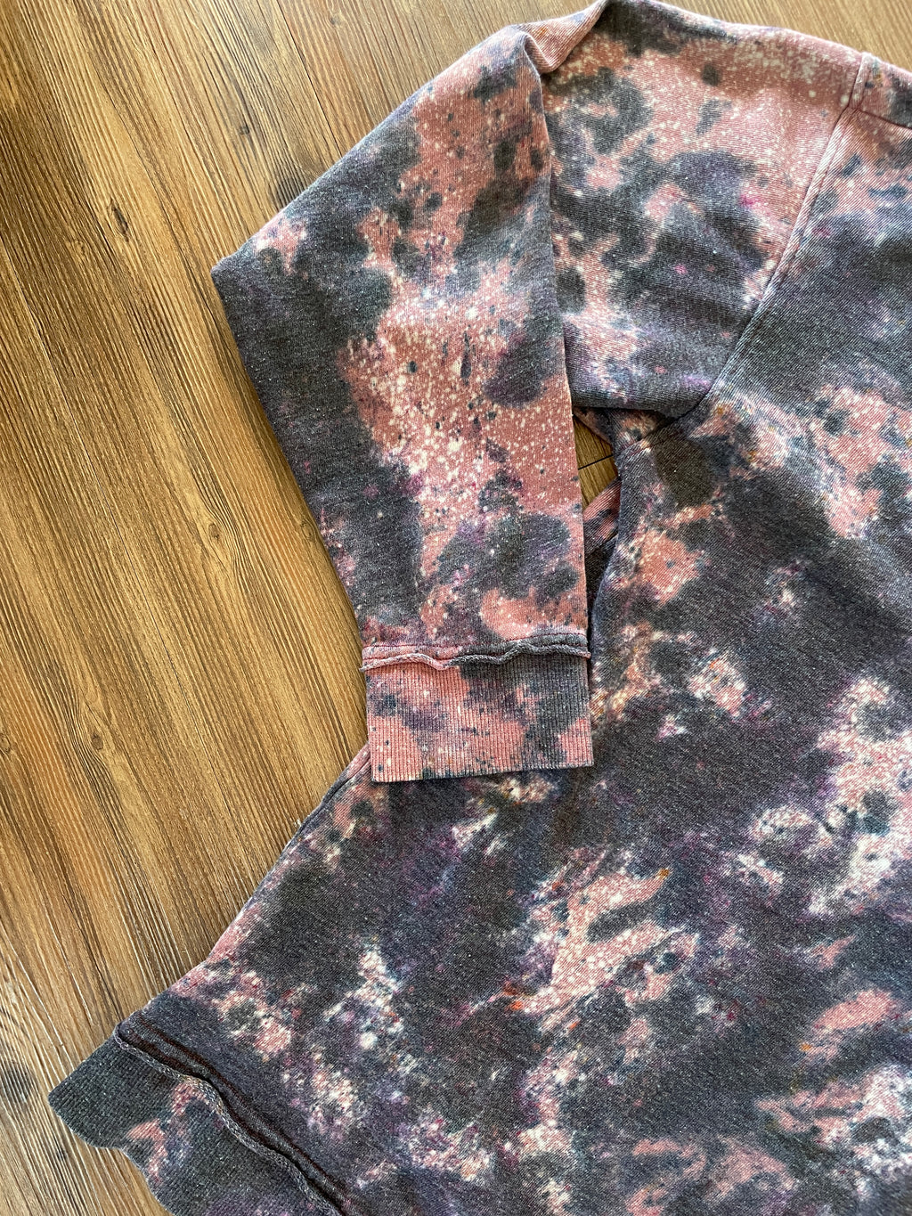 XL Men’s Utah Handmade Earth Tones Tie Dye Sweatshirt | Pink, Black, and Pink Tie Dye Long Sleeve Sweater