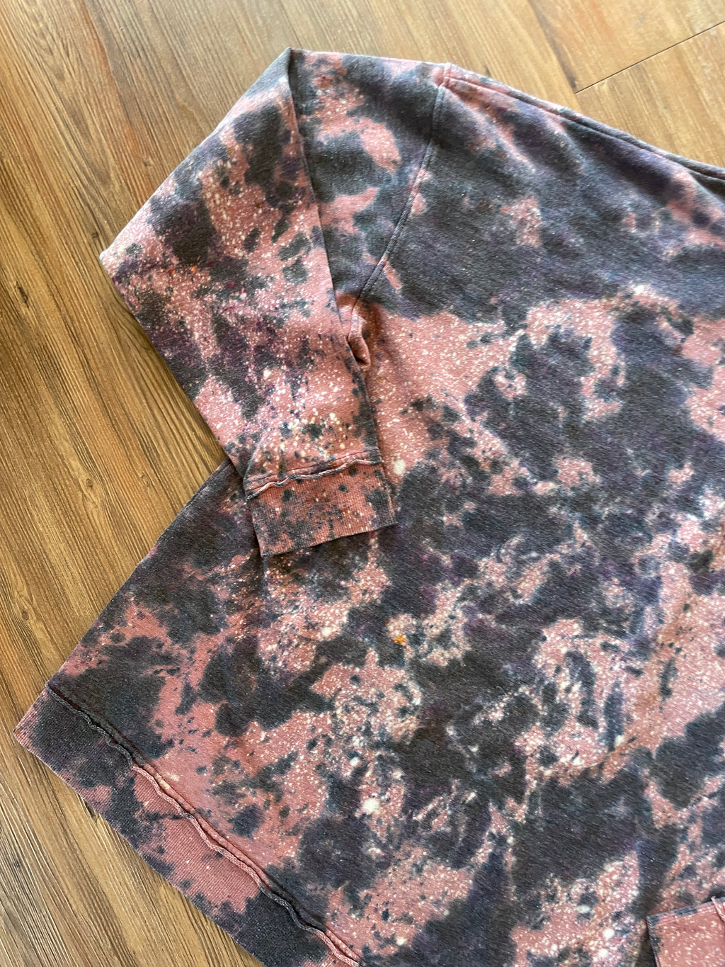 XL Men’s Utah Handmade Earth Tones Tie Dye Sweatshirt | Pink, Black, and Pink Tie Dye Long Sleeve Sweater