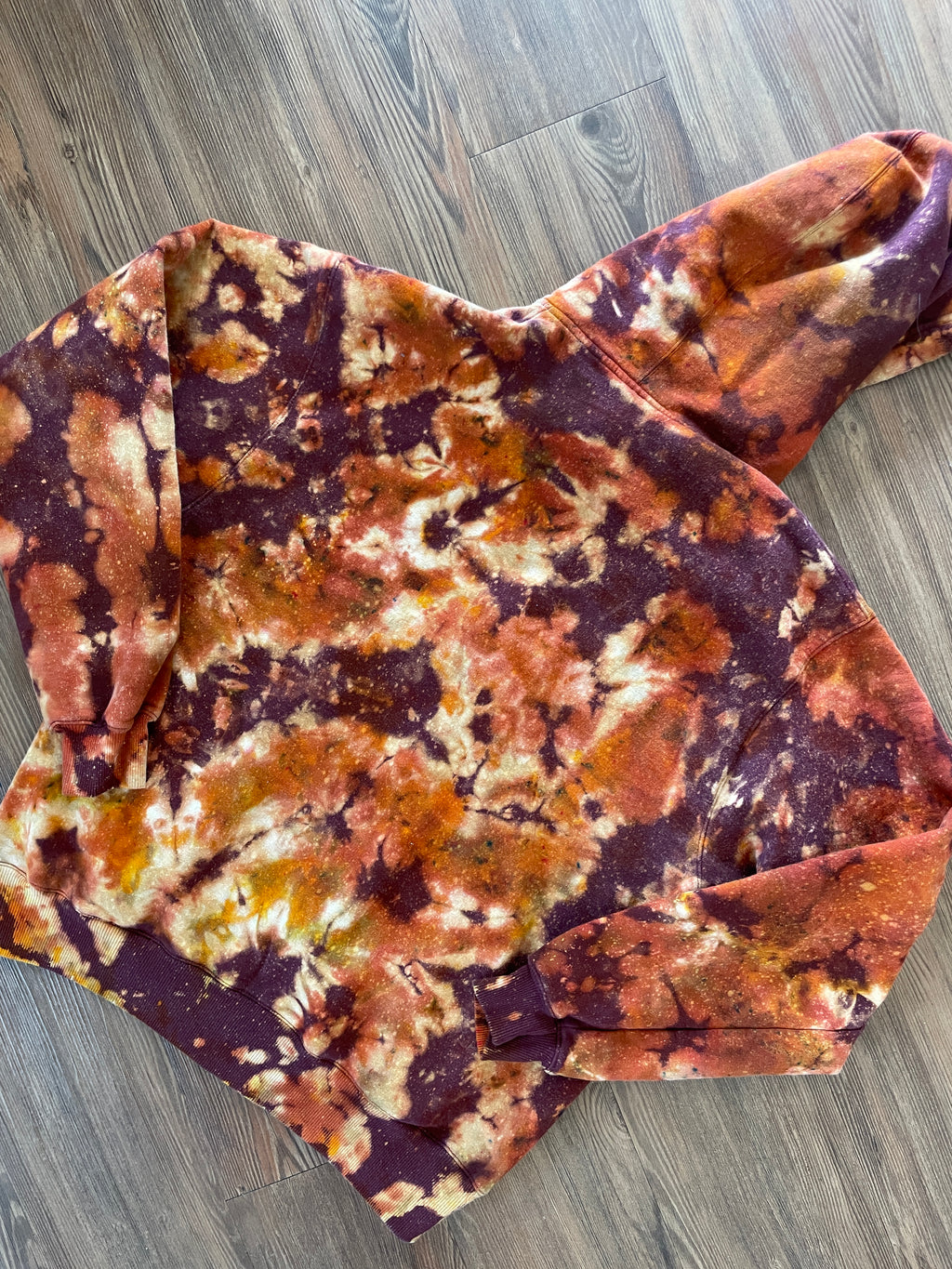 Large Men’s Champion Earth Tones Handmade Tie Dye Zip Hoodie | Maroon and Orange Crumpled Tie Dye Long Sleeve Hooded Sweatshirt
