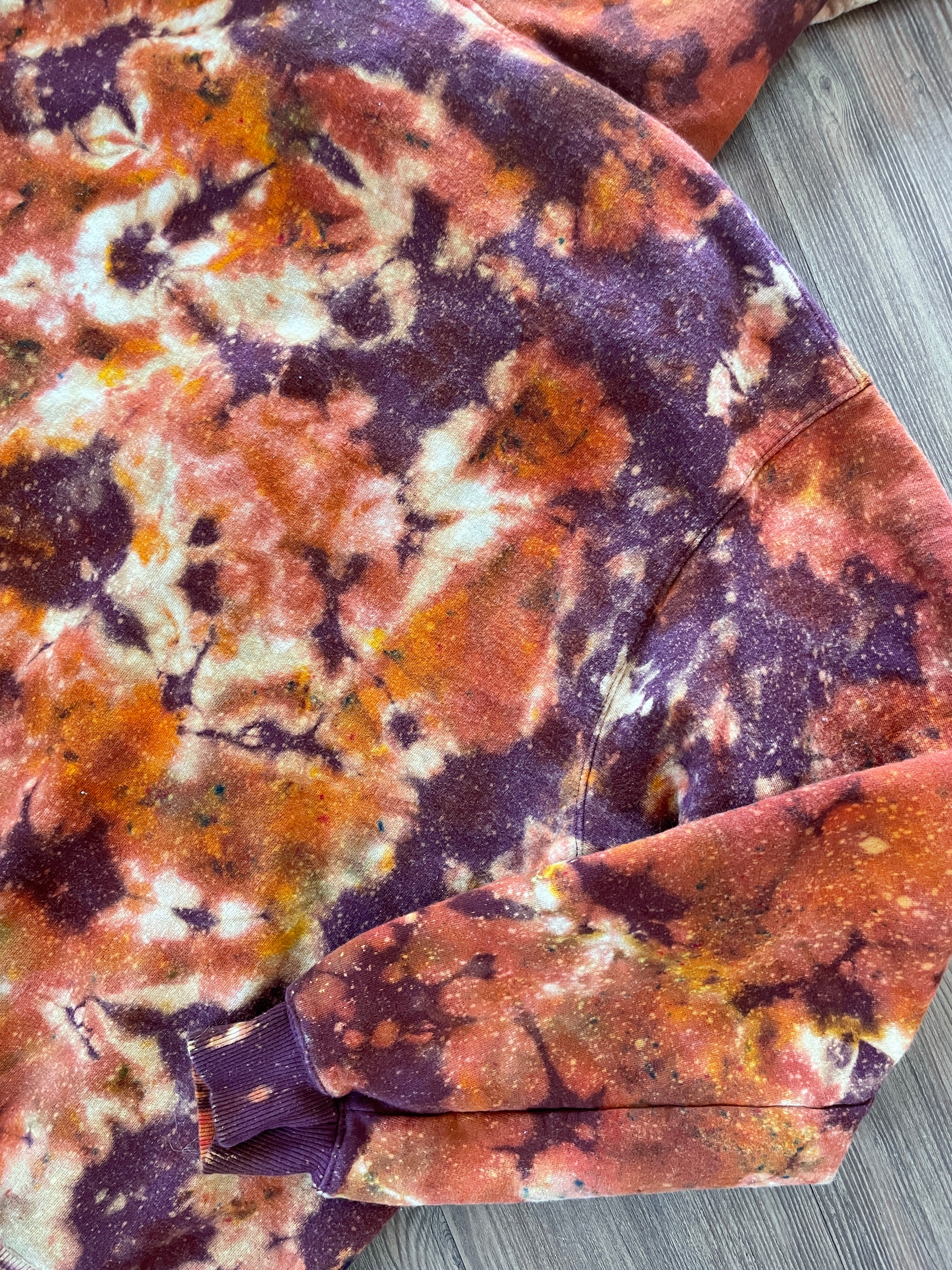 Large Men’s Champion Earth Tones Handmade Tie Dye Zip Hoodie | Maroon and Orange Crumpled Tie Dye Long Sleeve Hooded Sweatshirt