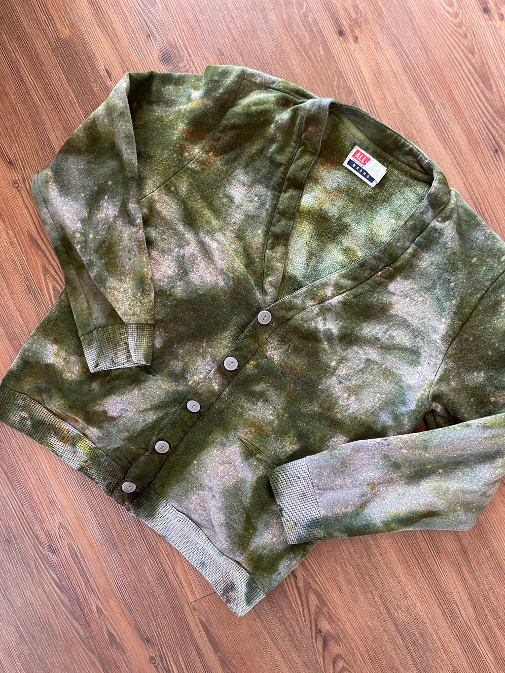 Large Men’s Handmade Tie Dye Grandpa-Style Button-Down Cardigan | Green and Gray Tie Dye Long Sleeve Sweater