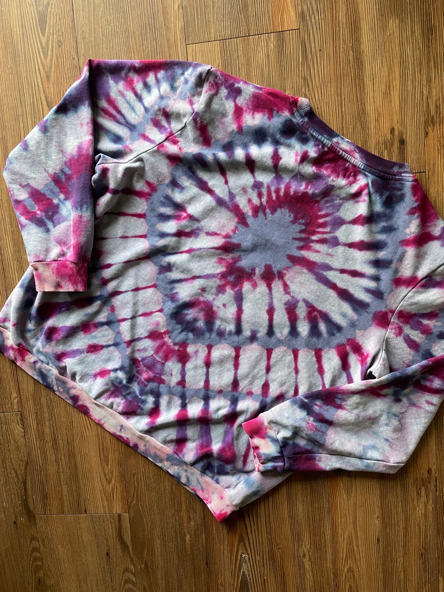 XL Women’s Mountain Palm Tree Tie Dye Lightweight Sweatshirt | Pink, Purple, and Pastel Blue Long Sleeve