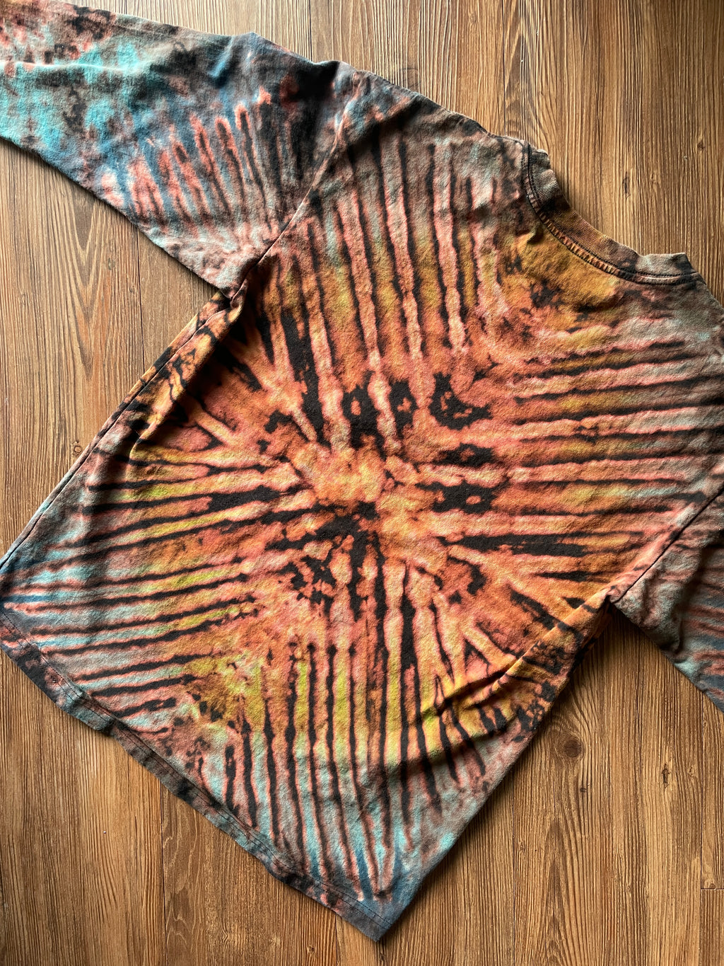 Small Unisex Roxy Beach Sunset Tie Dye Long Sleeve T-Shirt | Black and Pastel Blue and Green Long Sleeve