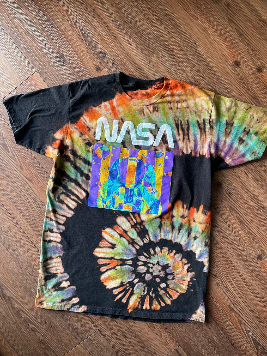 XL Men’s NASA Astronaut Tie Dye Sweatshirt | Pastel Purple Ice Dye Long Sleeve Hoodie