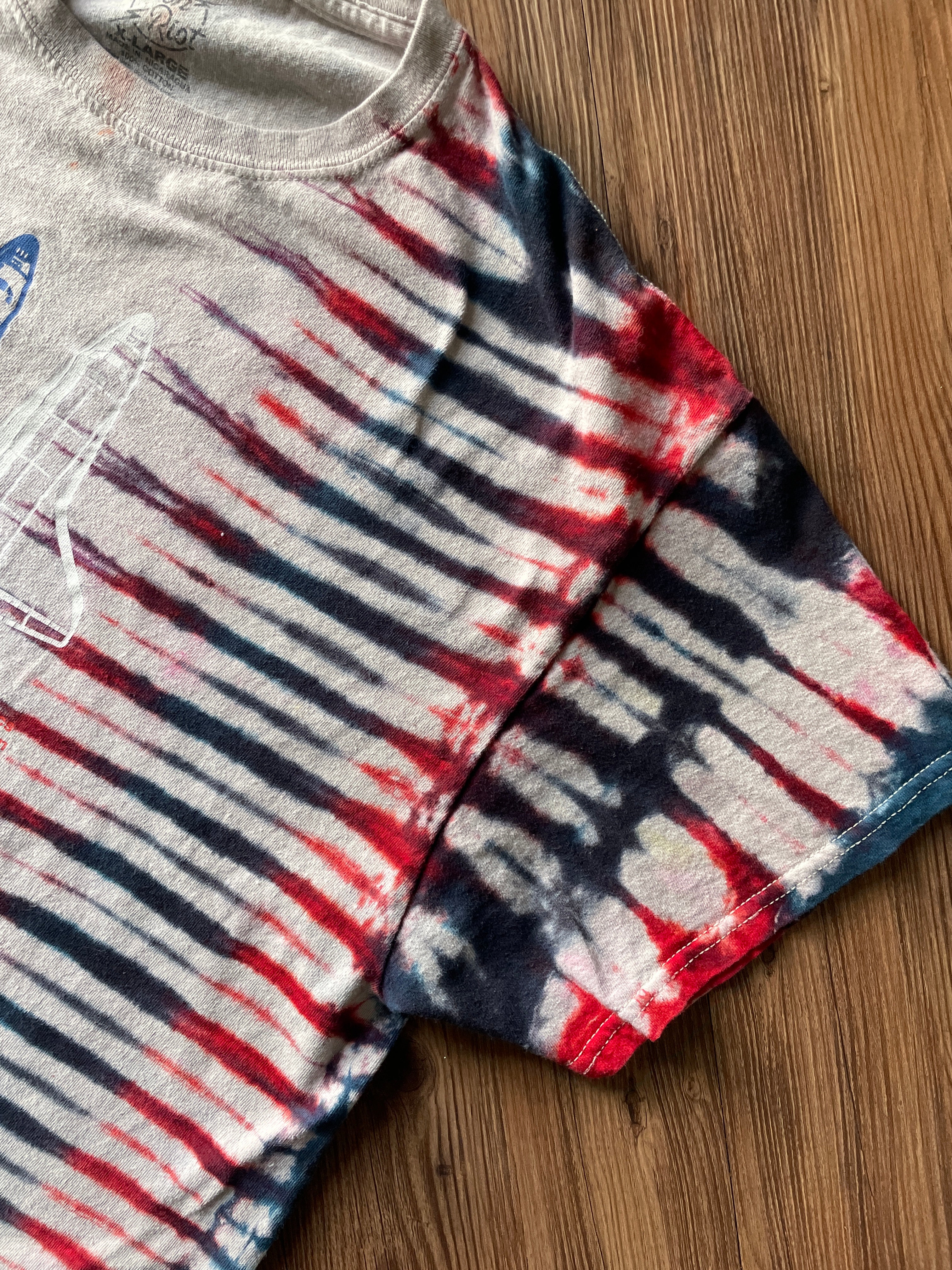 XL Men’s NASA Rockets Red, White, and Blue Pleated Tie Dye Short Sleeve T-Shirt