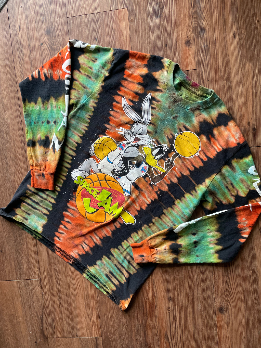 Small/Medium Men’s Space Jam Reverse Tie Dye Long Sleeve T-Shirt | Black, Orange, and Blue Pleated Long Sleeve