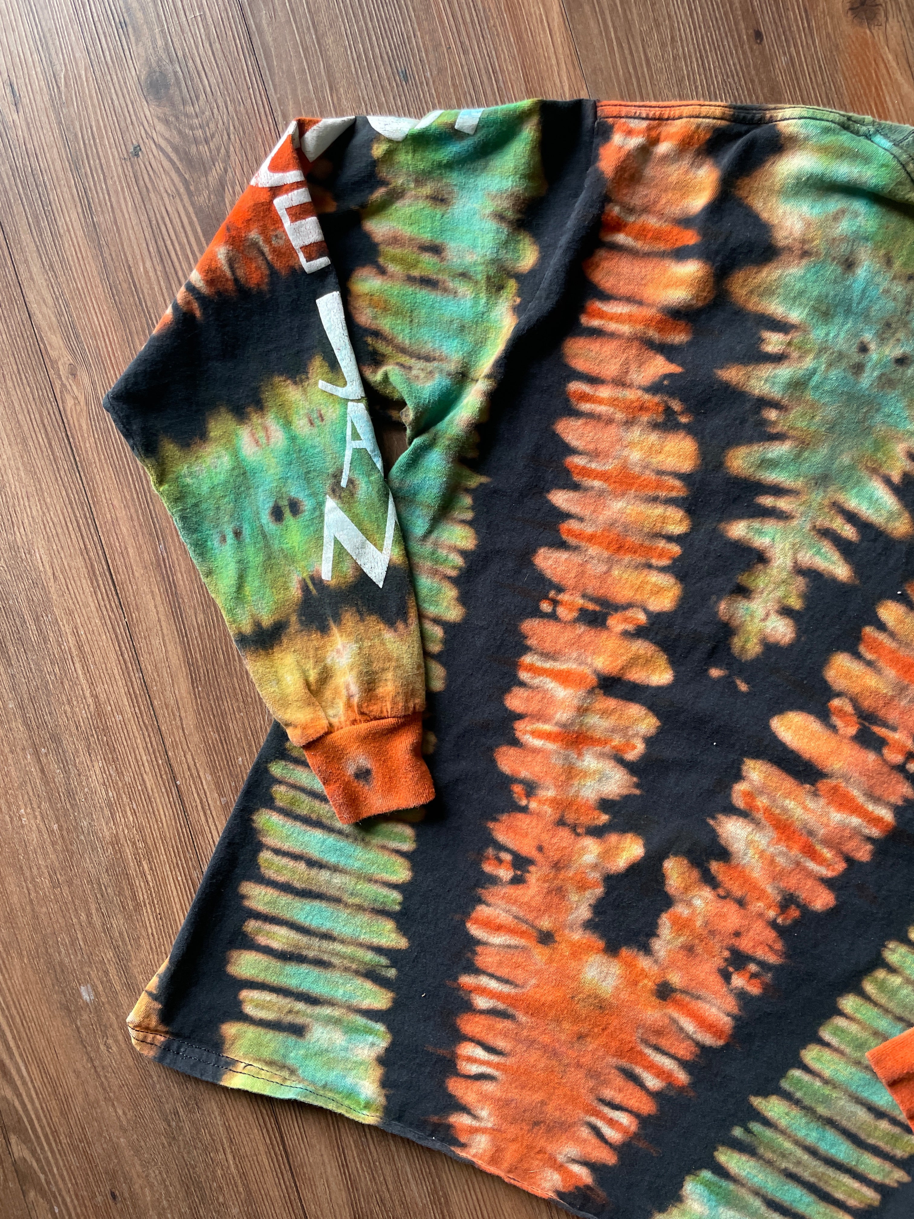 Small/Medium Men’s Space Jam Reverse Tie Dye Long Sleeve T-Shirt | Black, Orange, and Blue Pleated Long Sleeve