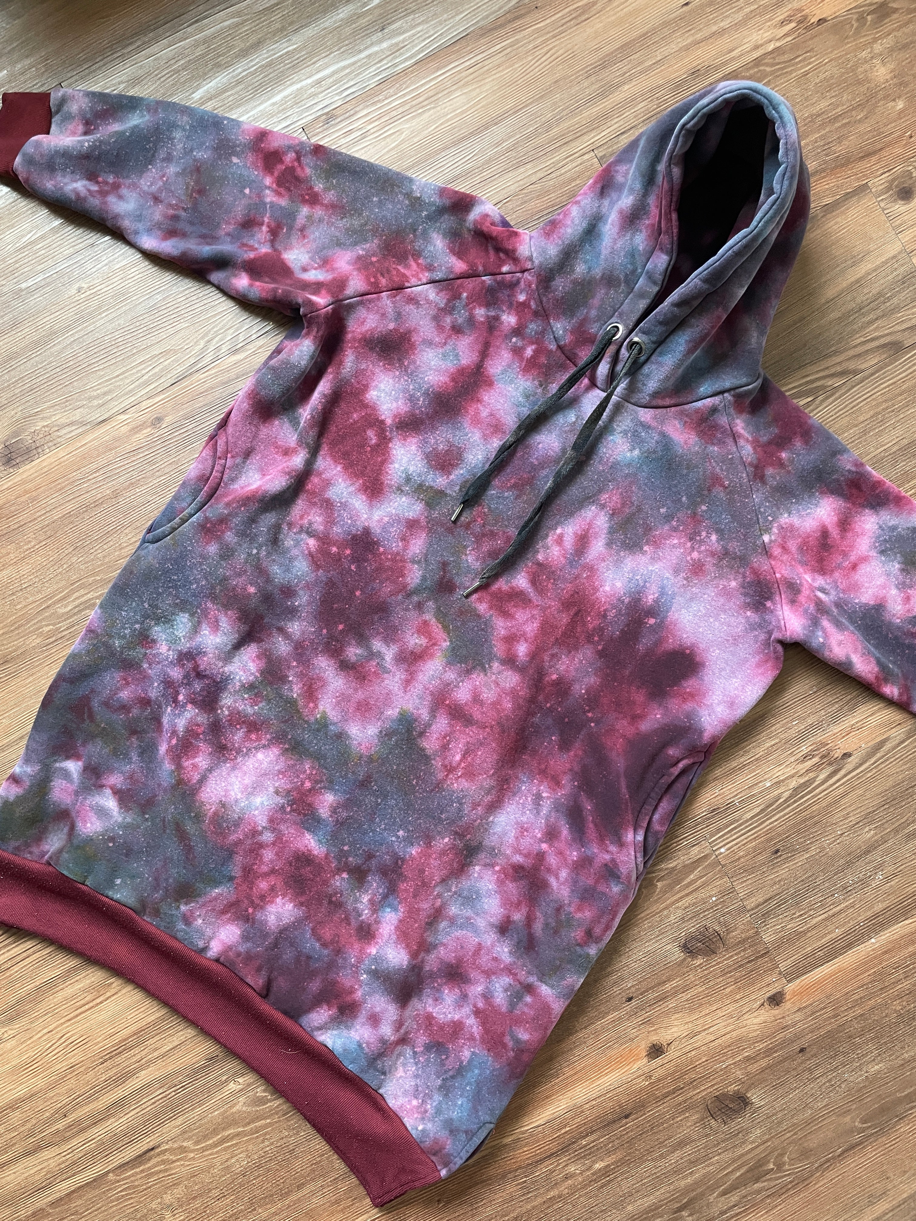 XL Women's/Medium Men's Dark Galaxy Tie Dye Hoodie | Maroon and Black Crumpled Oversized Hoodie with Pockets