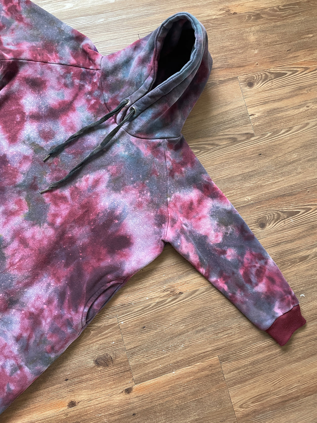 XL Women's/Medium Men's Dark Galaxy Tie Dye Hoodie | Maroon and Black Crumpled Oversized Hoodie with Pockets