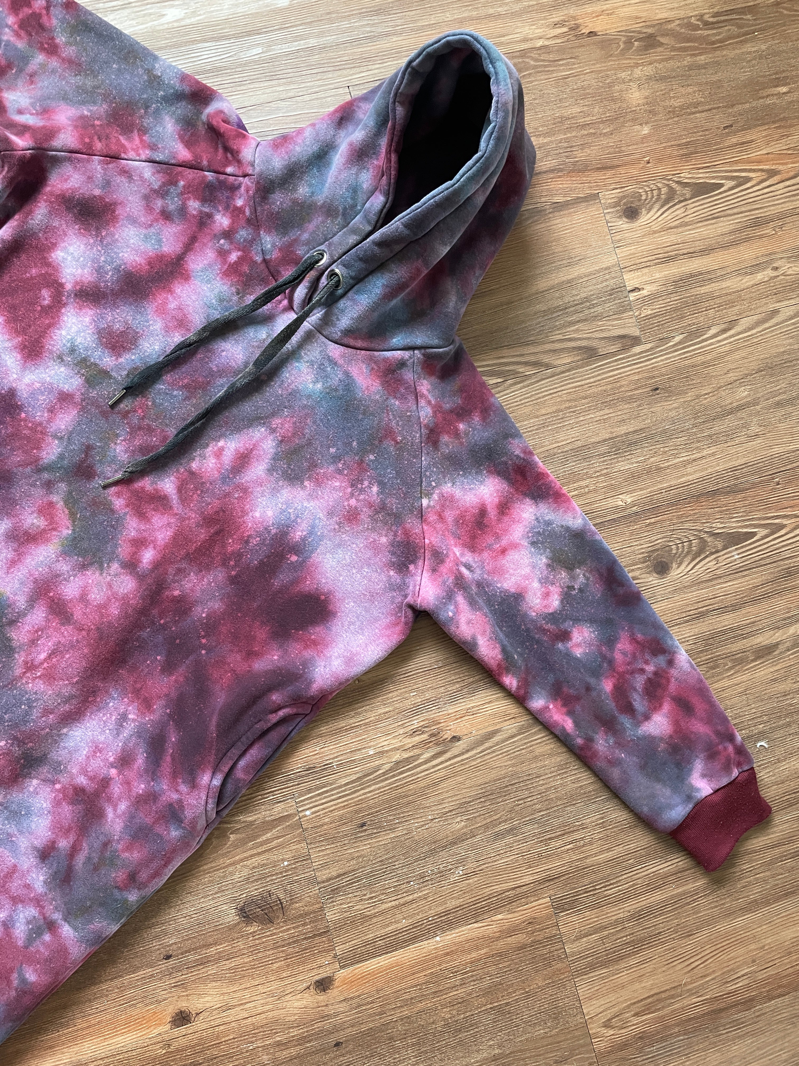 XL Women's/Medium Men's Dark Galaxy Tie Dye Hoodie | Maroon and Black Crumpled Oversized Hoodie with Pockets