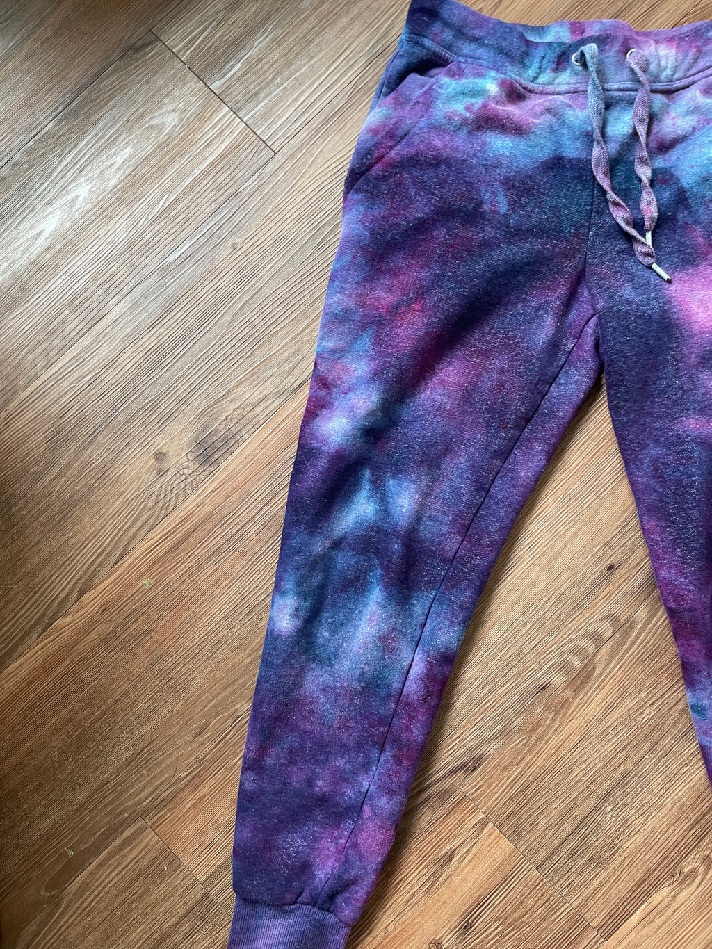 Small Women's Fila Galaxy Tie Dye Sweatpants with Pockets | Shades of Blue and Purple Ice Dye Pants