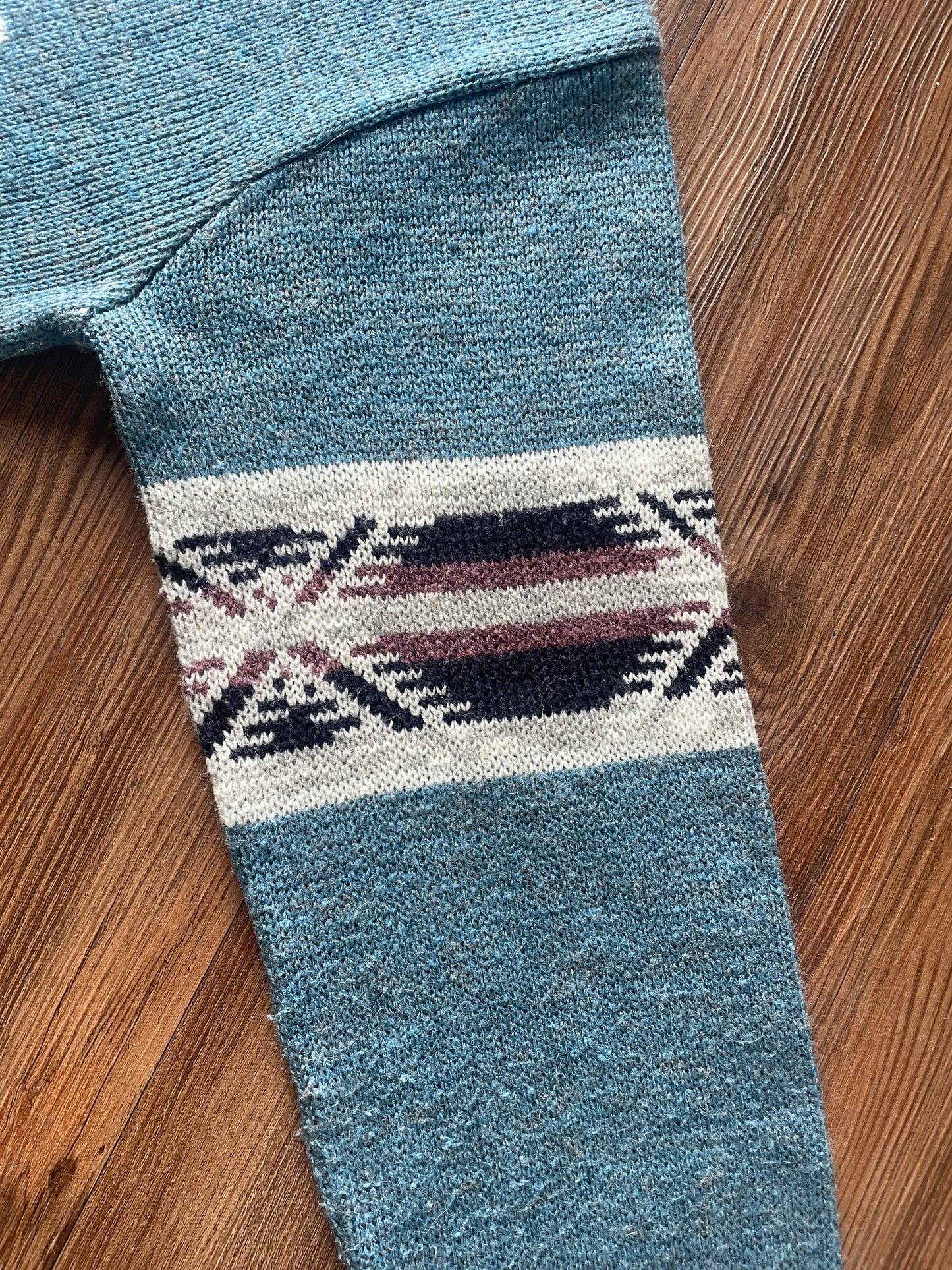Women’s Medium Vintage Pebble Beach Southwest Blue Geometric Knit Sweater
