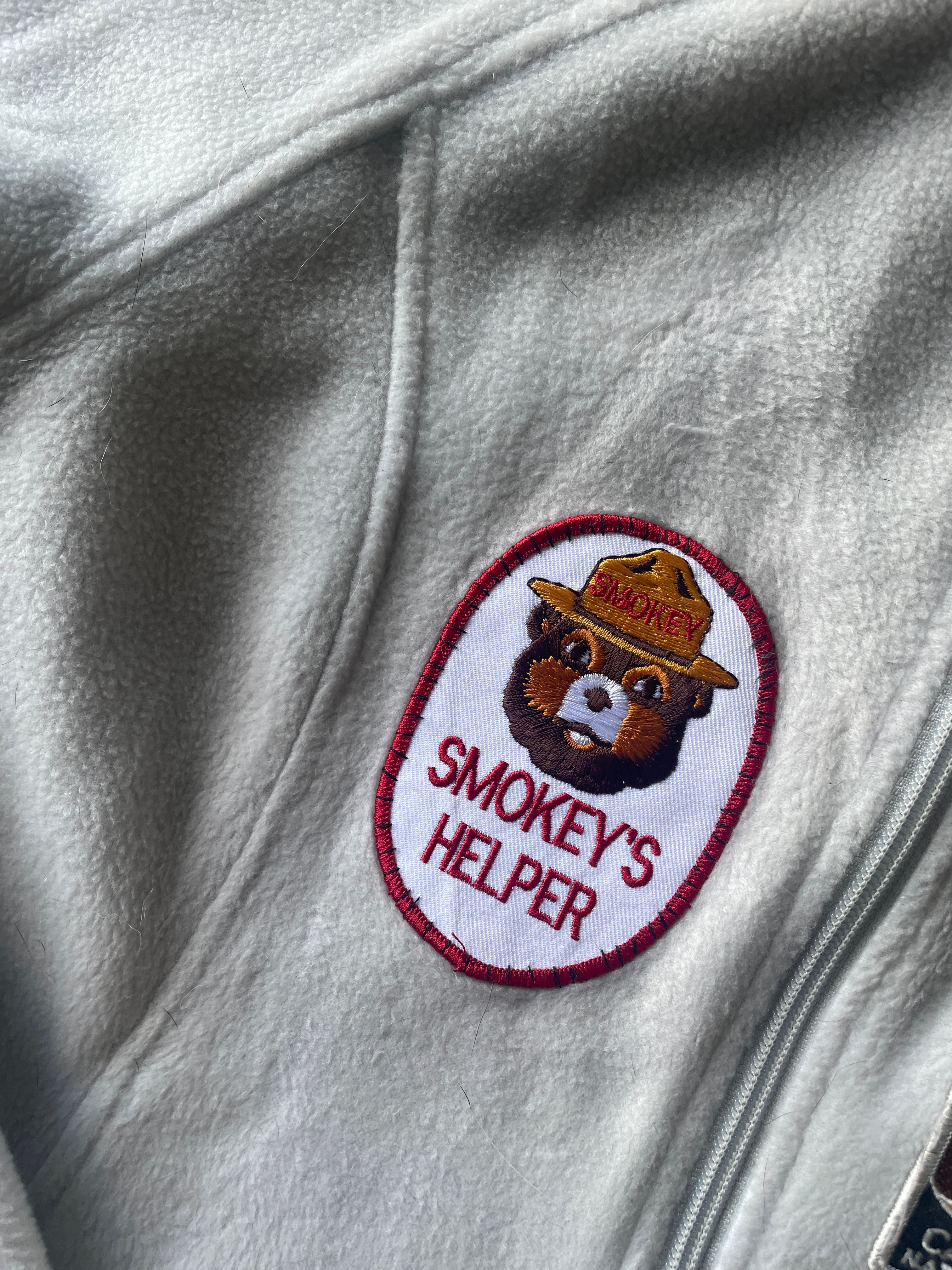 Medium Women's Columbia Jacket with Sewn-On Outdoor Patches