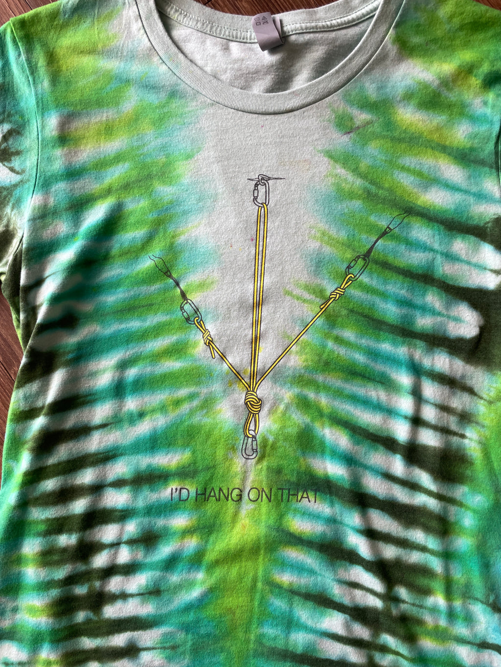 LARGE Women’s Petzl I'd Hang On That Rock Climbing Anchor Tie Dye T-Shirt | Shades of Green V-Pleated Tie Dye Short Sleeve Top