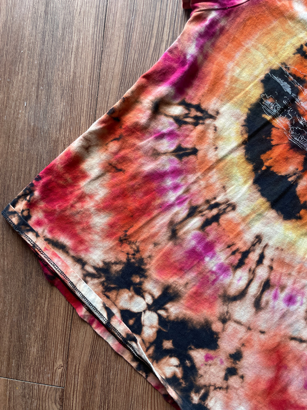 LARGE Women’s Desert Nights Reverse Tie Dye T-Shirt | Black, Pink, and Orange Bleach Dye Short Sleeve Top