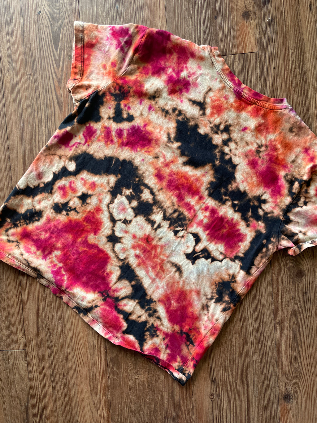 LARGE Women’s Desert Nights Reverse Tie Dye T-Shirt | Black, Pink, and Orange Bleach Dye Short Sleeve Top