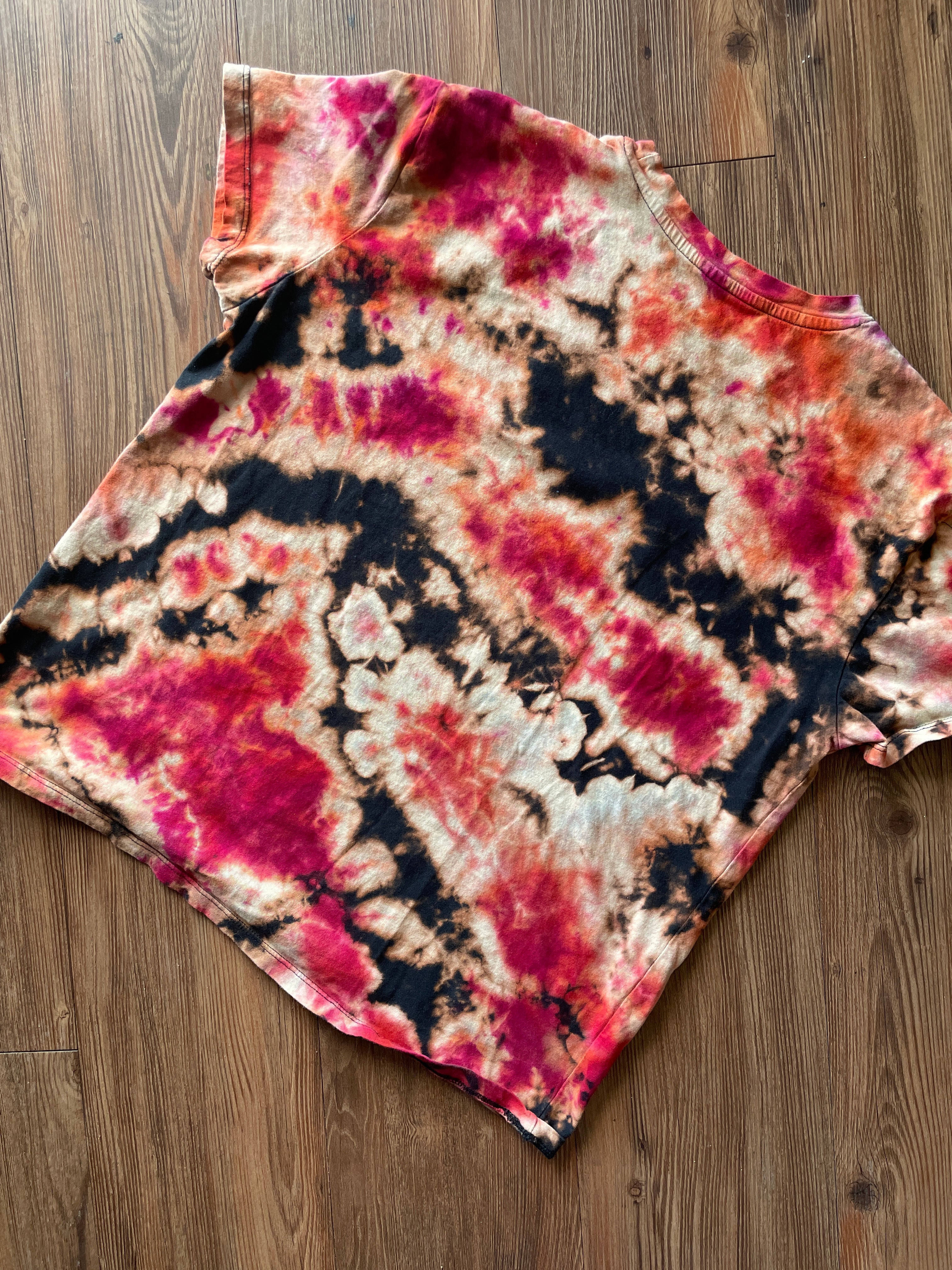 LARGE Women’s Desert Nights Reverse Tie Dye T-Shirt | Black, Pink, and Orange Bleach Dye Short Sleeve Top