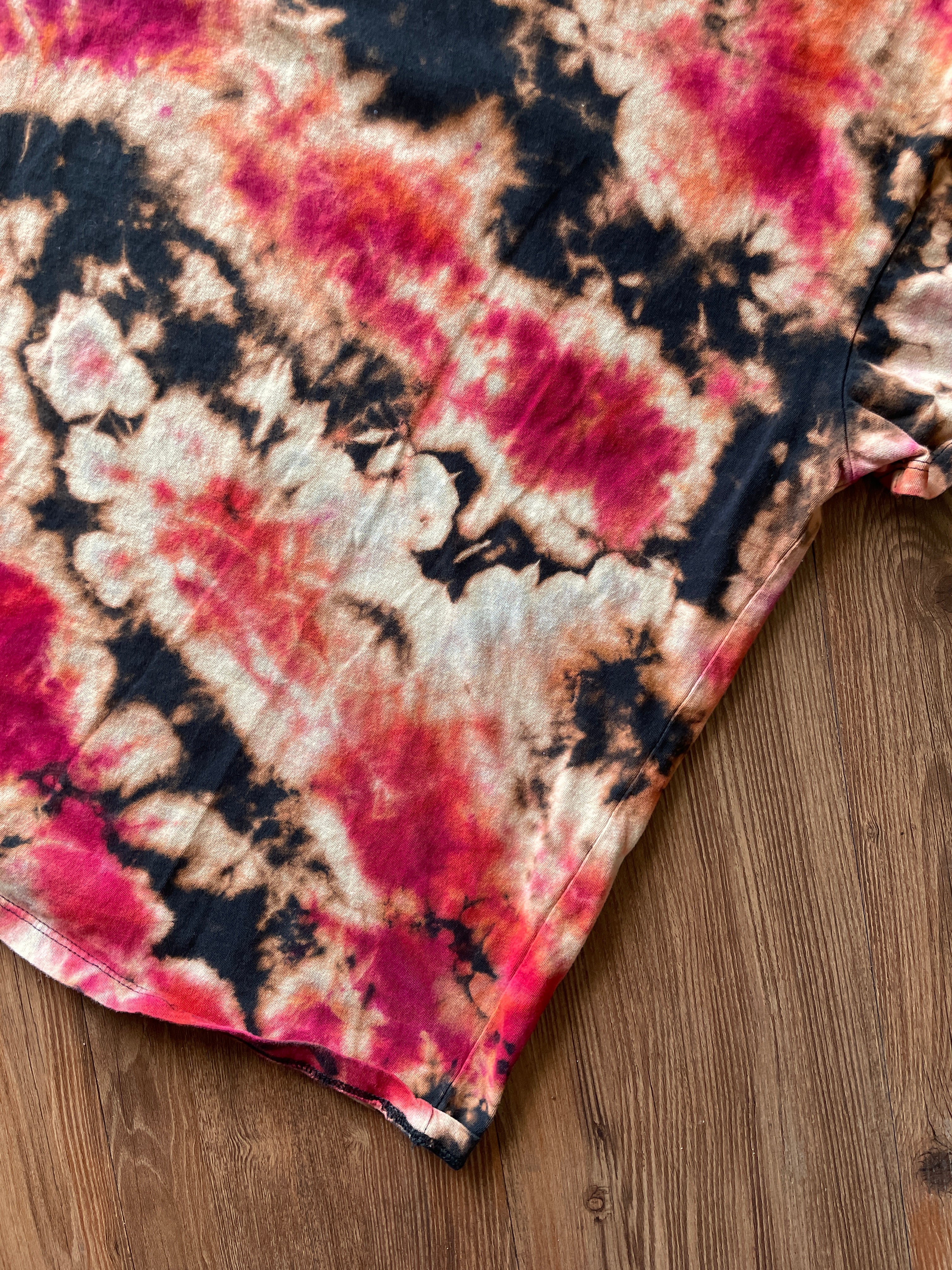 LARGE Women’s Desert Nights Reverse Tie Dye T-Shirt | Black, Pink, and Orange Bleach Dye Short Sleeve Top