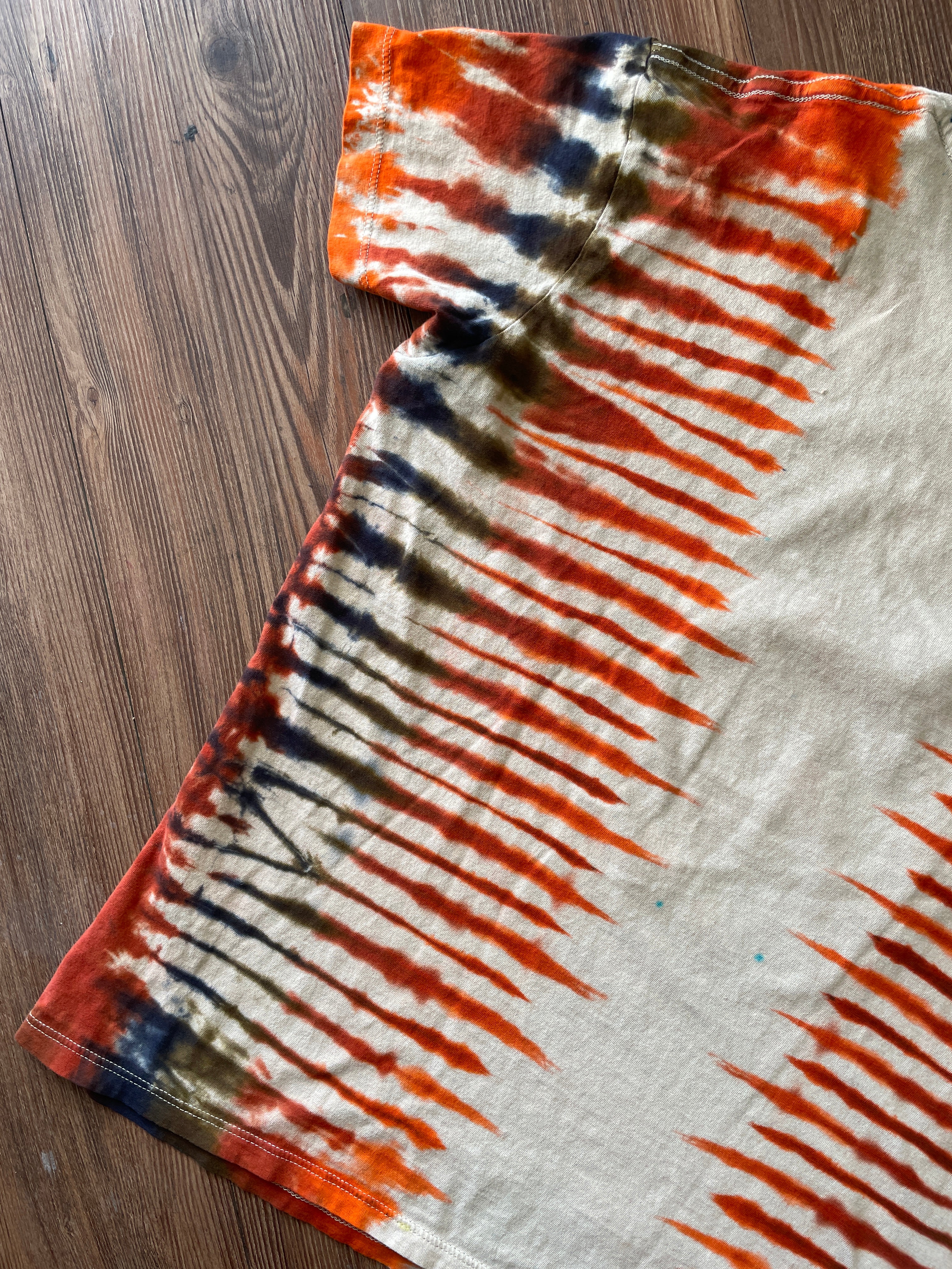 LARGE Women's (Junior's) Night Blooming Cereus Desert Landscape Tie Dye T-Shirt | Earth Tones Pleated Tie Dye Short Sleeve Top