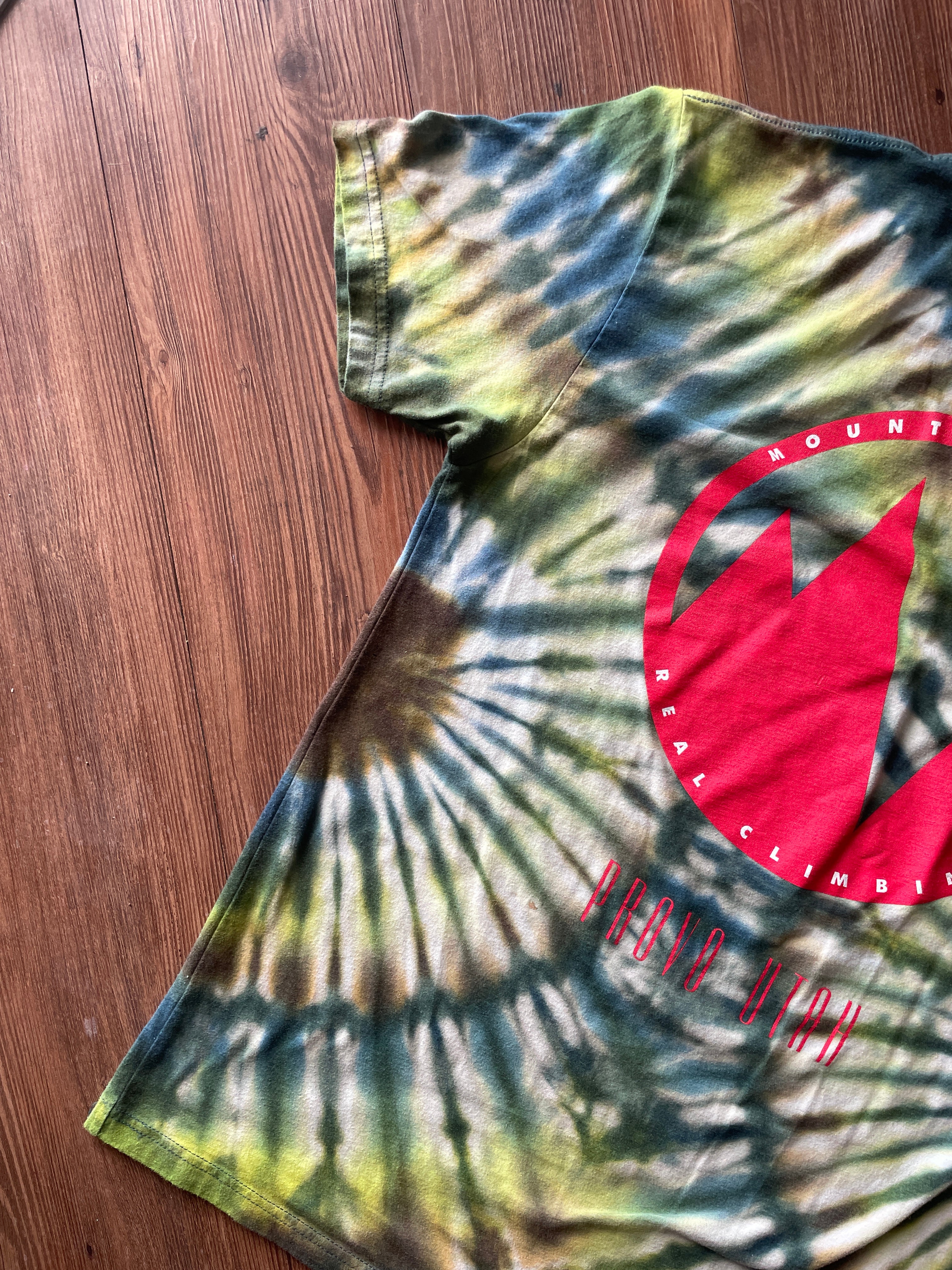 Medium Men’s Mountain Works (Provo, Utah) Handmade Tie Dye T-Shirt | Green, Blue, and Brown Pleated Tie Dye Short Sleeve