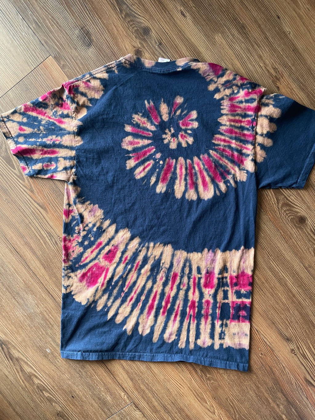 MEDIUM Men’s World Changer Reverse Tie Dye T-Shirt | Blue, Pink, and Red Spiral Tie Dye Short Sleeve Top