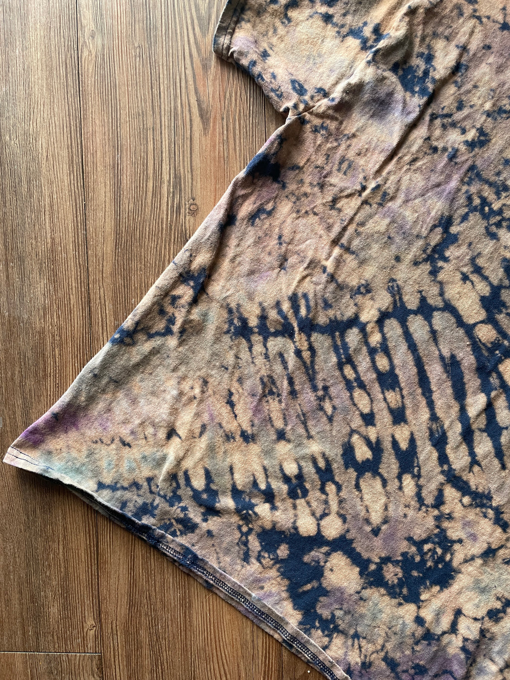 LARGE Men’s Just Keep Climbing Reverse Tie Dye T-Shirt | Blue and Brown Crumpled Bleach Dye Short Sleeve Top