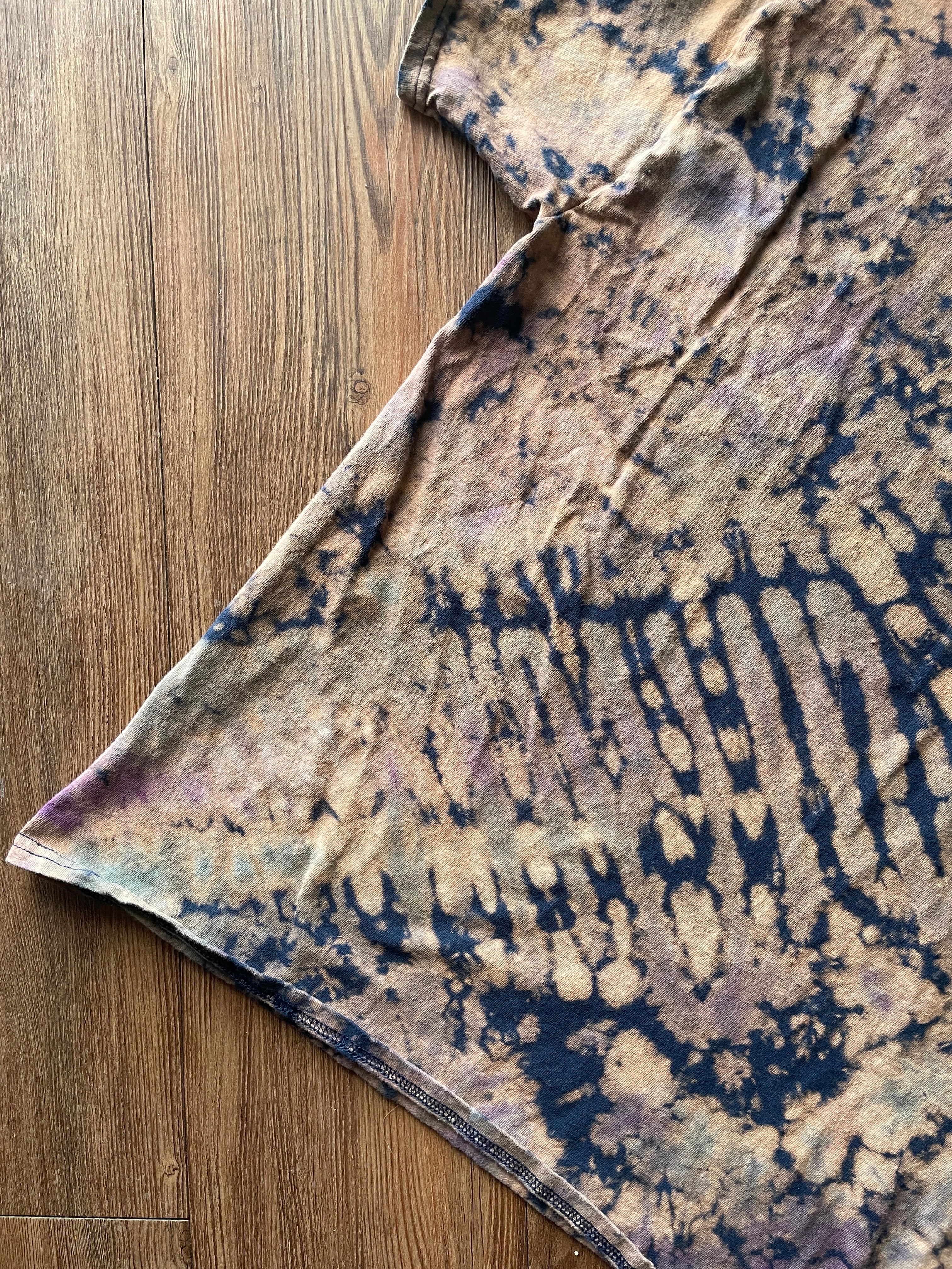 LARGE Men’s Just Keep Climbing Reverse Tie Dye T-Shirt | Blue and Brown Crumpled Bleach Dye Short Sleeve Top