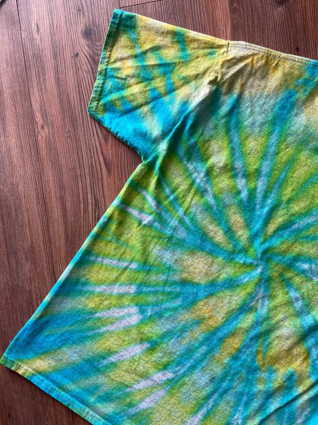 Large Men’s Corona Game On, Lime In Tie Dye T-Shirt | Shades of Blue and Green Spiral Tie Dye Short Sleeve Top