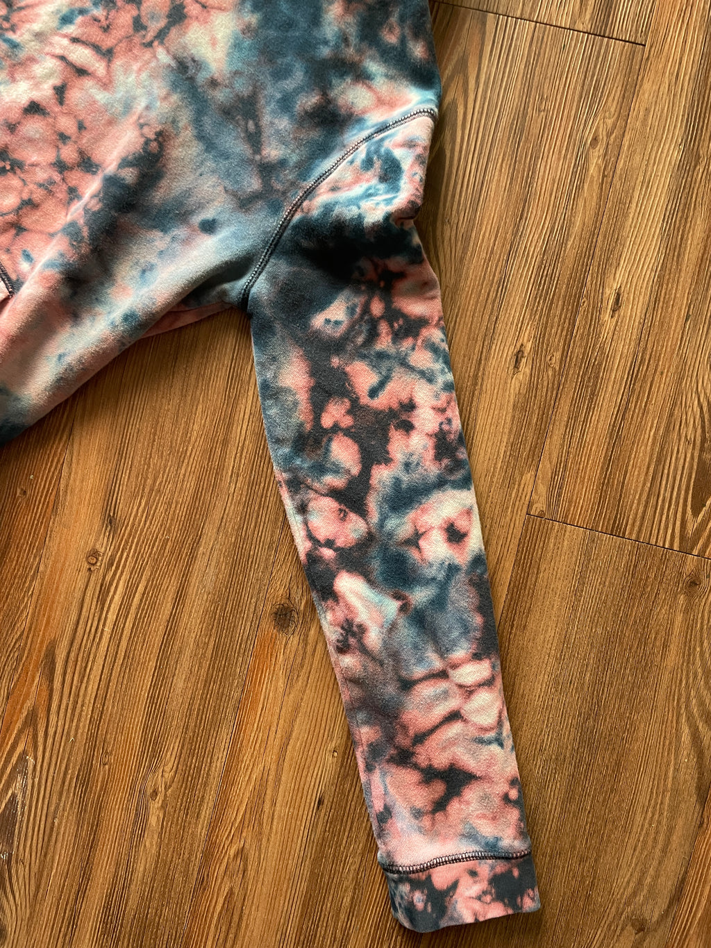 MEDIUM Women's Land's End Shades of Blue Galaxy Reverse Tie Dye Hoodie