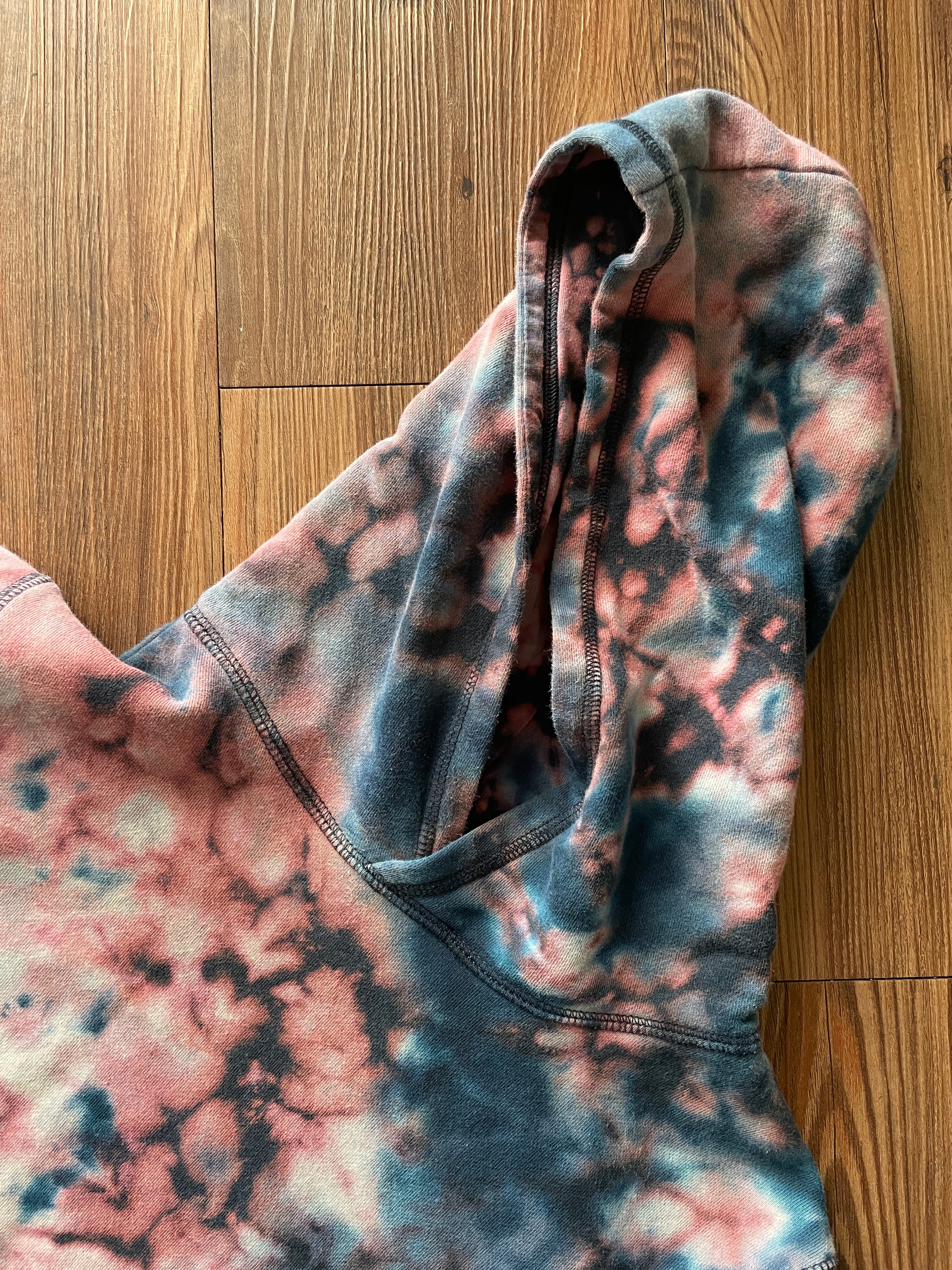 MEDIUM Women's Land's End Shades of Blue Galaxy Reverse Tie Dye Hoodie