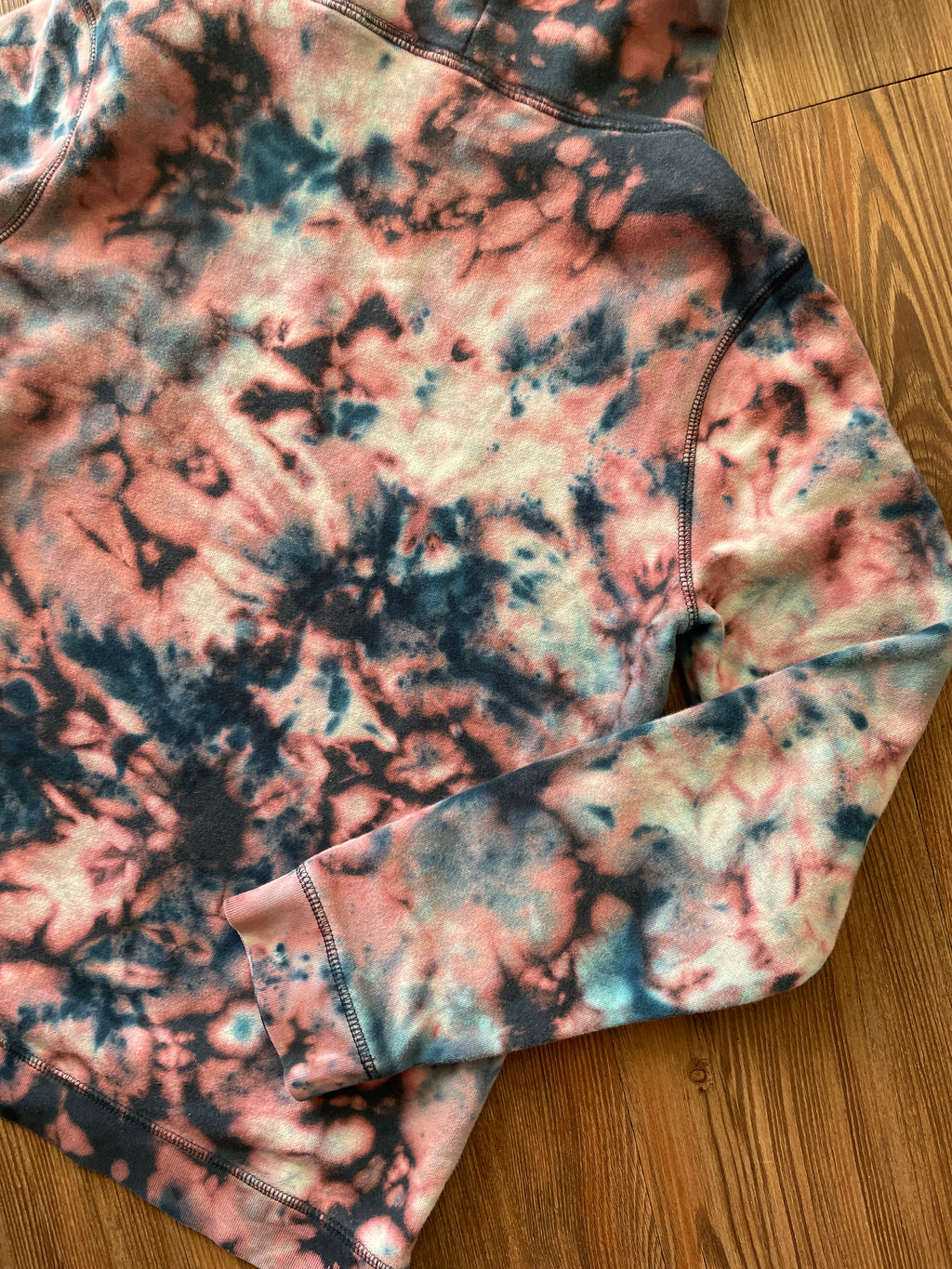 MEDIUM Women's Land's End Shades of Blue Galaxy Reverse Tie Dye Hoodie