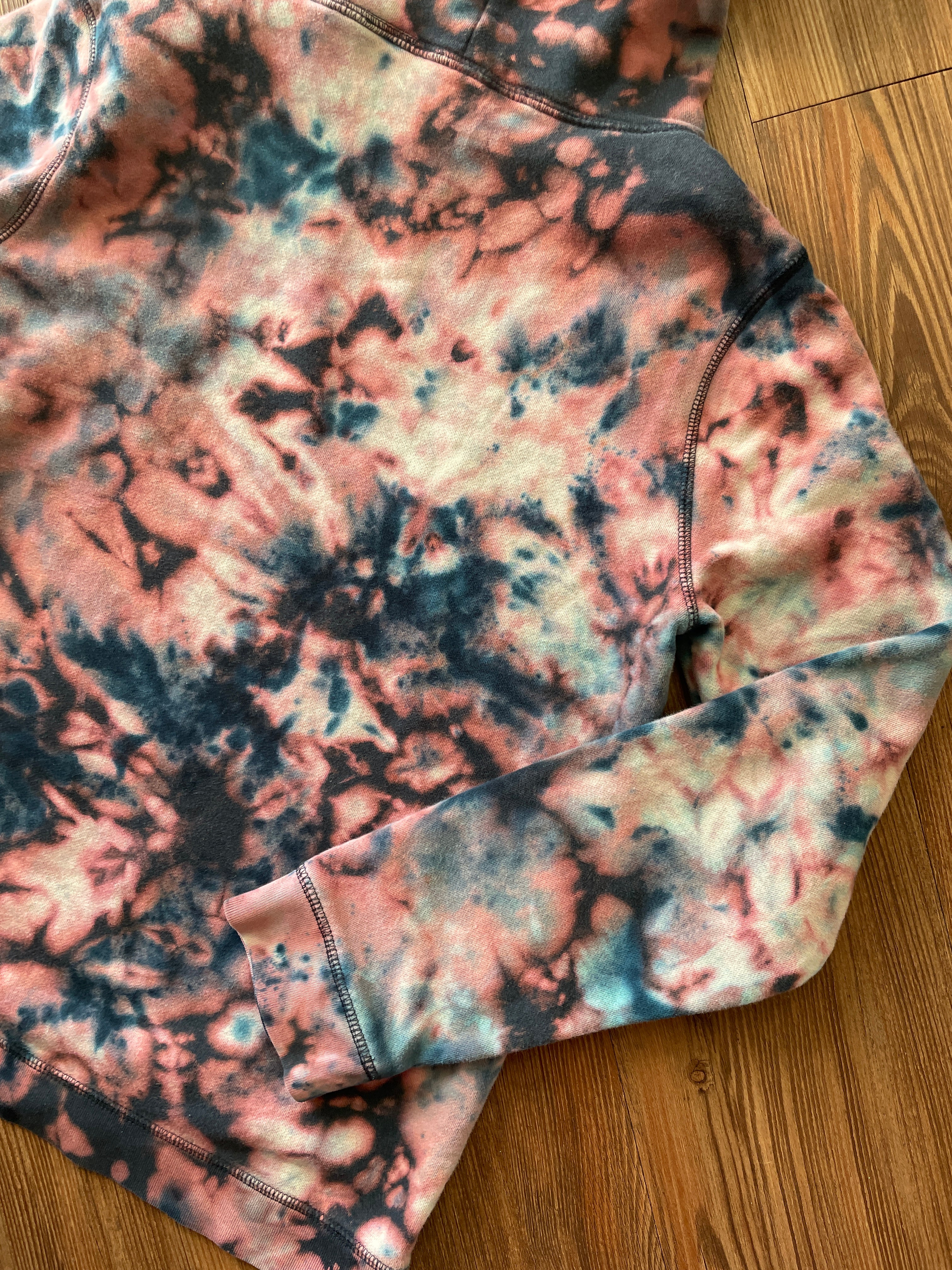 MEDIUM Women's Land's End Shades of Blue Galaxy Reverse Tie Dye Hoodie