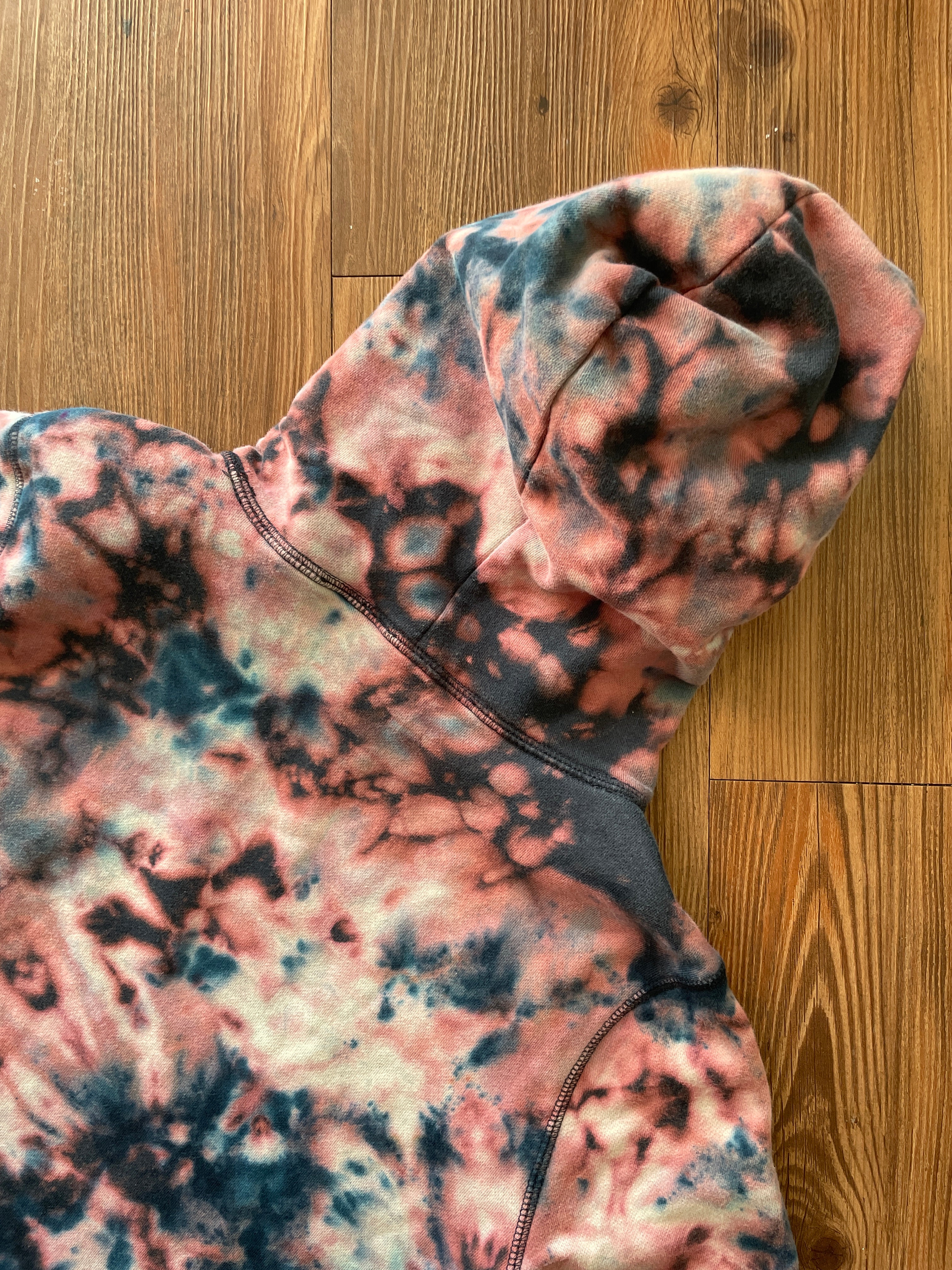 MEDIUM Women's Land's End Shades of Blue Galaxy Reverse Tie Dye Hoodie