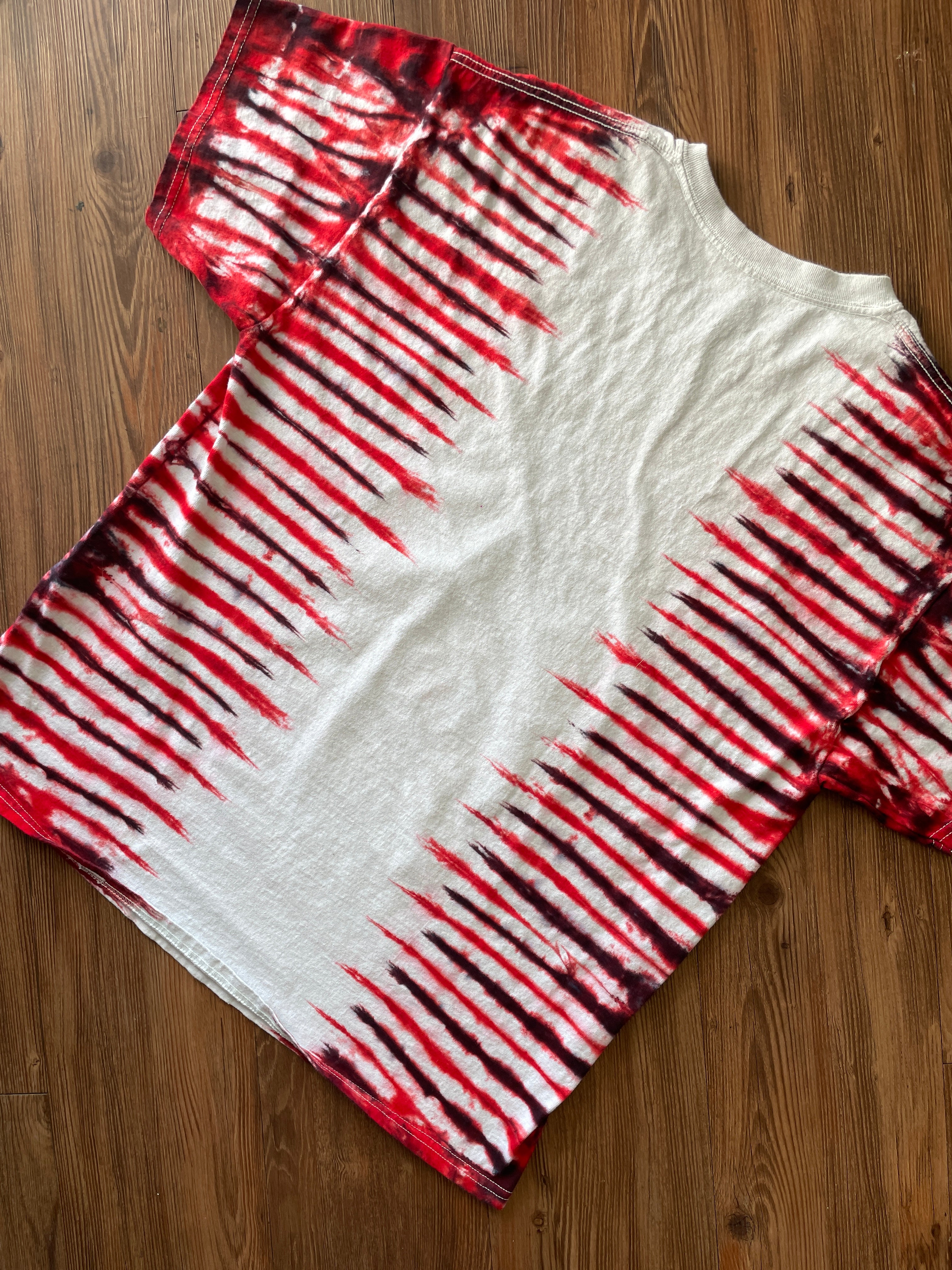 XL Men’s Princess Bride Inigo Montoya Prepare to Die T-Shirt | Red and Black Pleated Tie Dye Short Sleeve Top