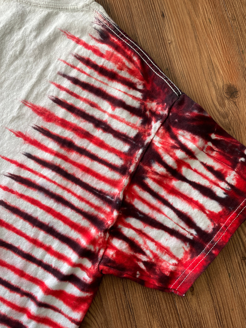 XL Men’s Princess Bride Inigo Montoya Prepare to Die T-Shirt | Red and Black Pleated Tie Dye Short Sleeve Top