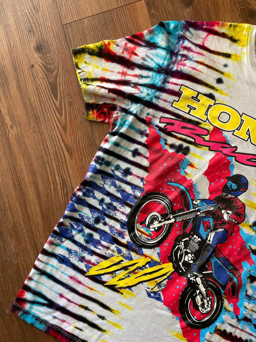 LARGE Men’s Honda Racing Motorcycle Tie Dye T-Shirt | Blue, Pink, Yellow, and Black Pleated Tie Dye Short Sleeve Top