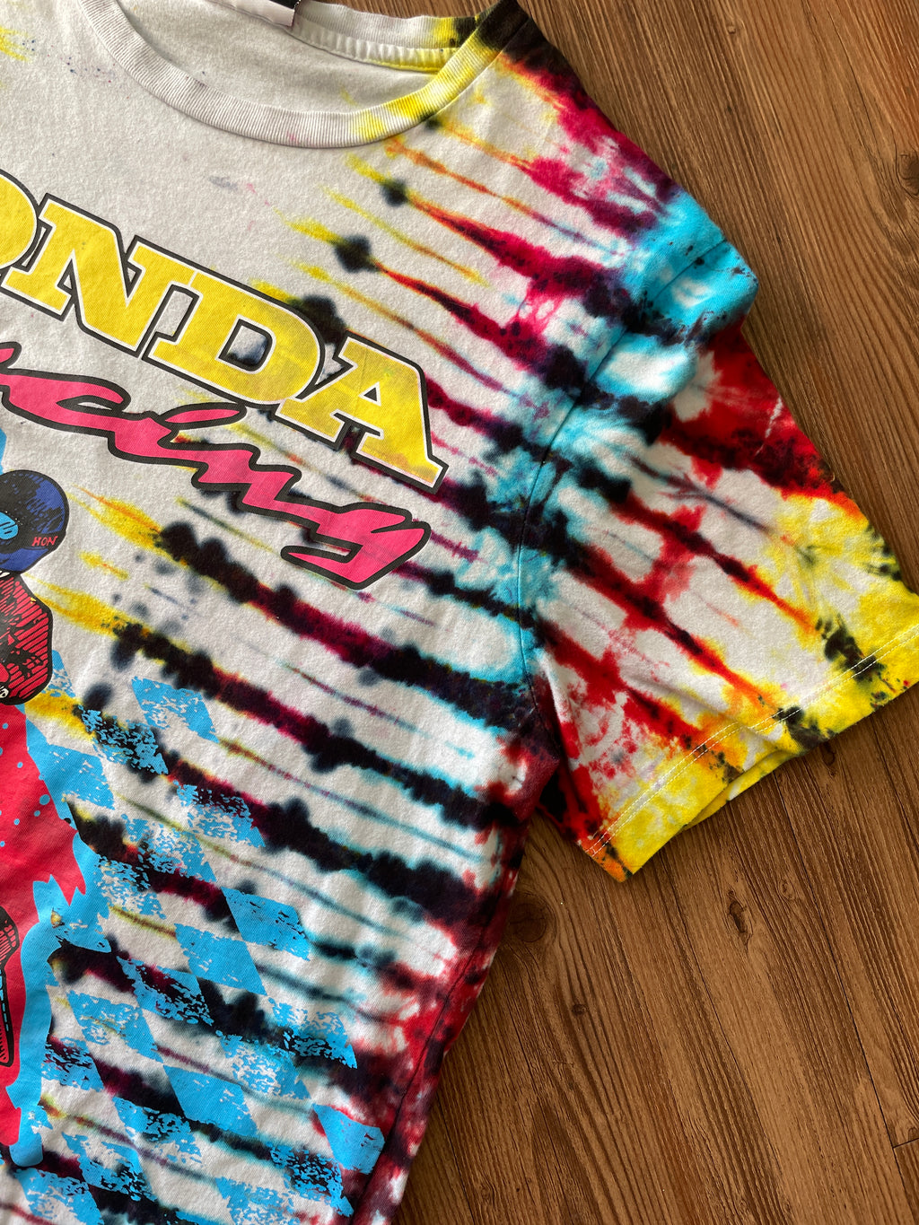 LARGE Men’s Honda Racing Motorcycle Tie Dye T-Shirt | Blue, Pink, Yellow, and Black Pleated Tie Dye Short Sleeve Top