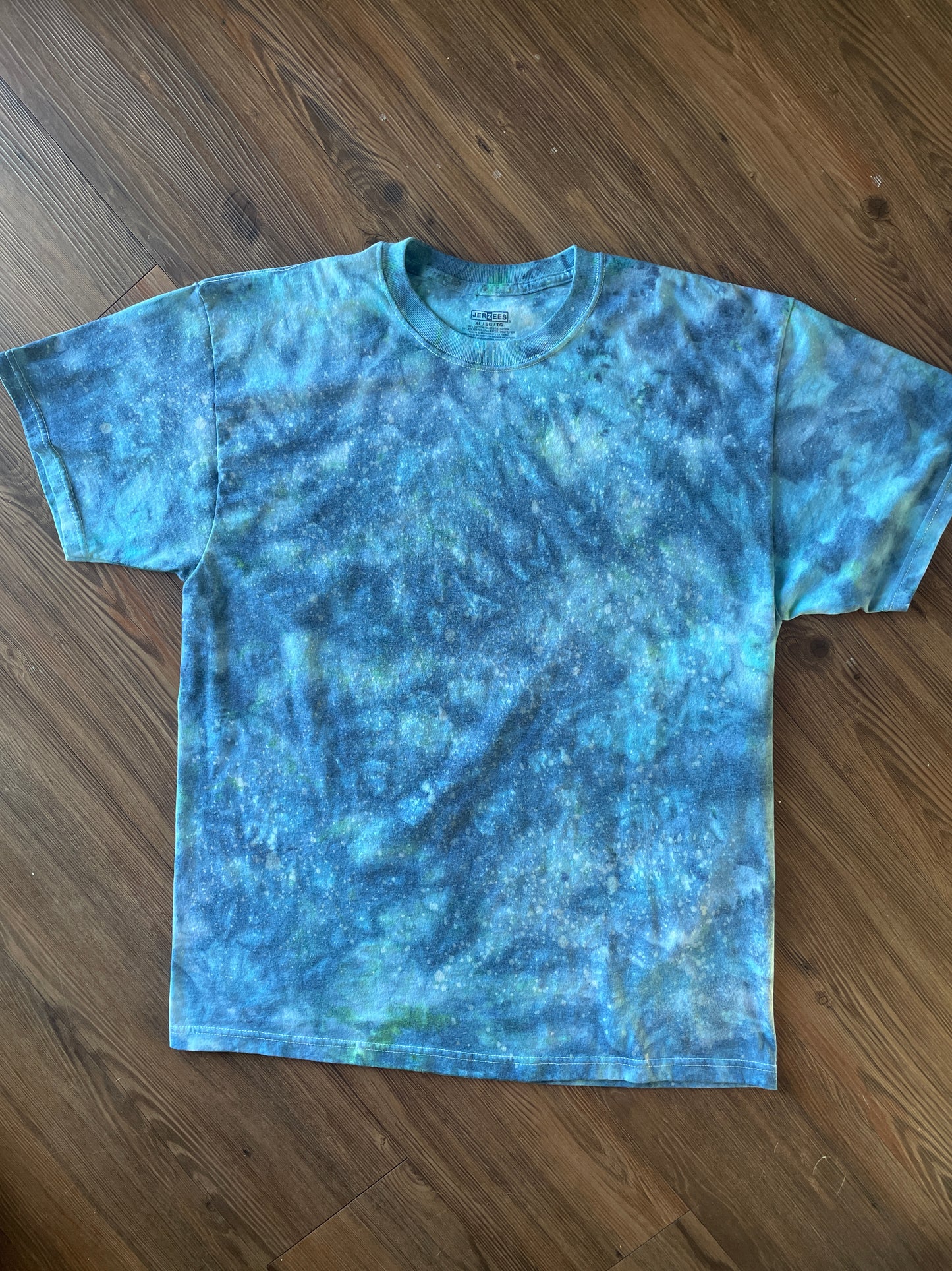 XL Men’s Shades of Blue Galaxy Dye Handmade Tie Dye Short Sleeve T-Shirt