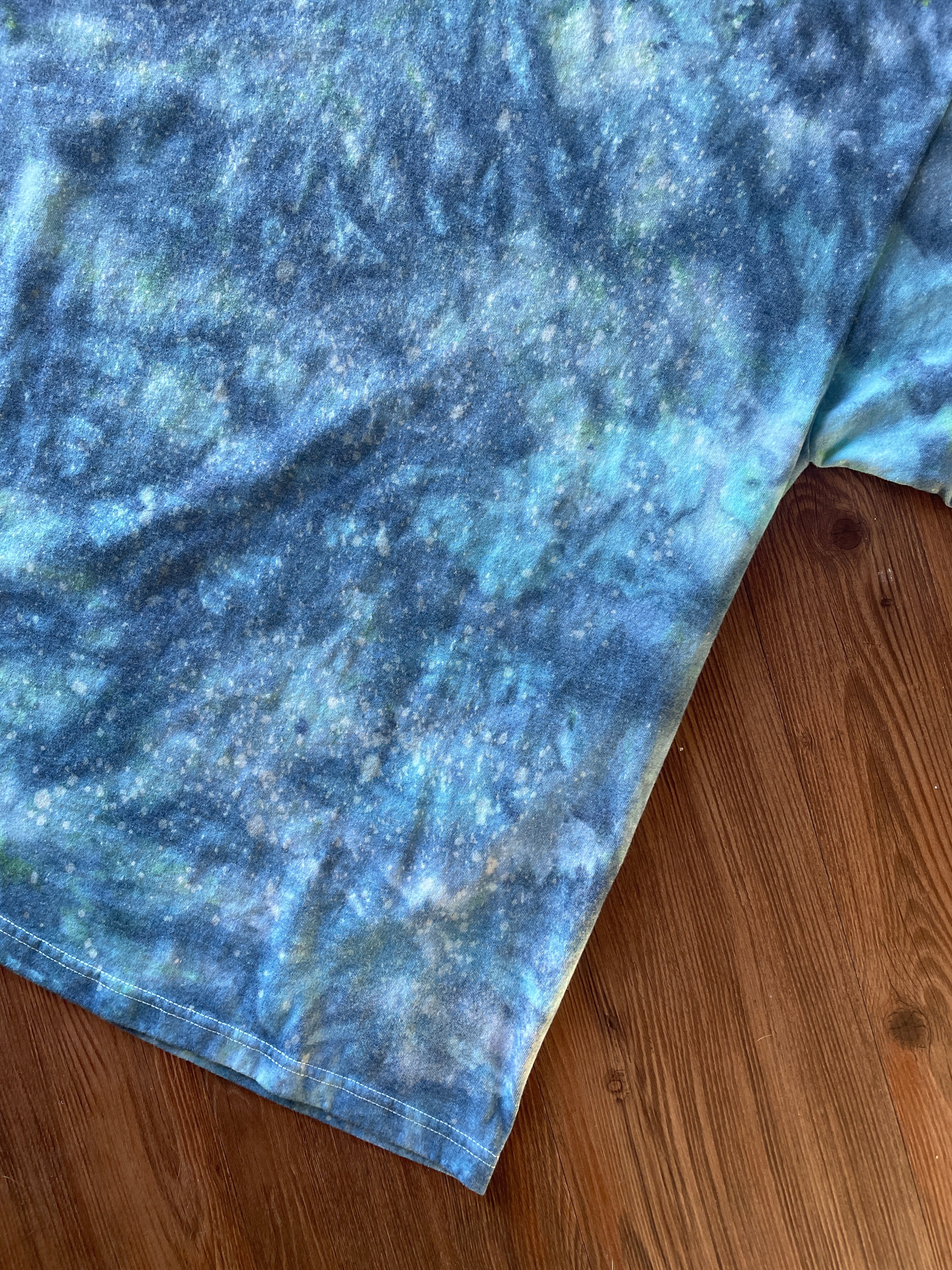 XL Men’s Shades of Blue Galaxy Dye Handmade Tie Dye Short Sleeve T-Shirt