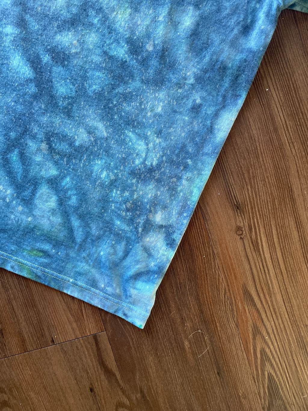 XL Men’s Shades of Blue Galaxy Dye Handmade Tie Dye Short Sleeve T-Shirt