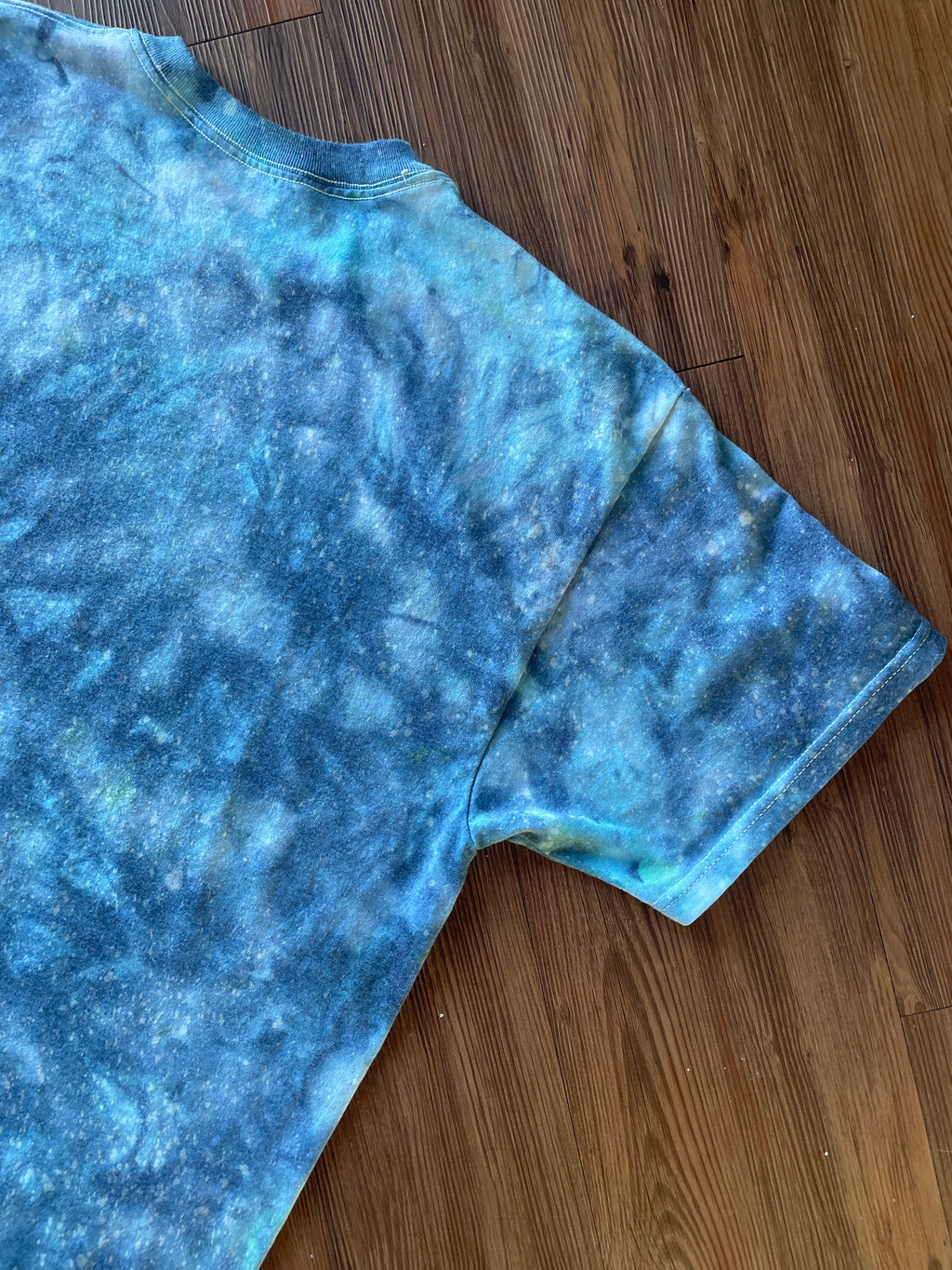 XL Men’s Shades of Blue Galaxy Dye Handmade Tie Dye Short Sleeve T-Shirt