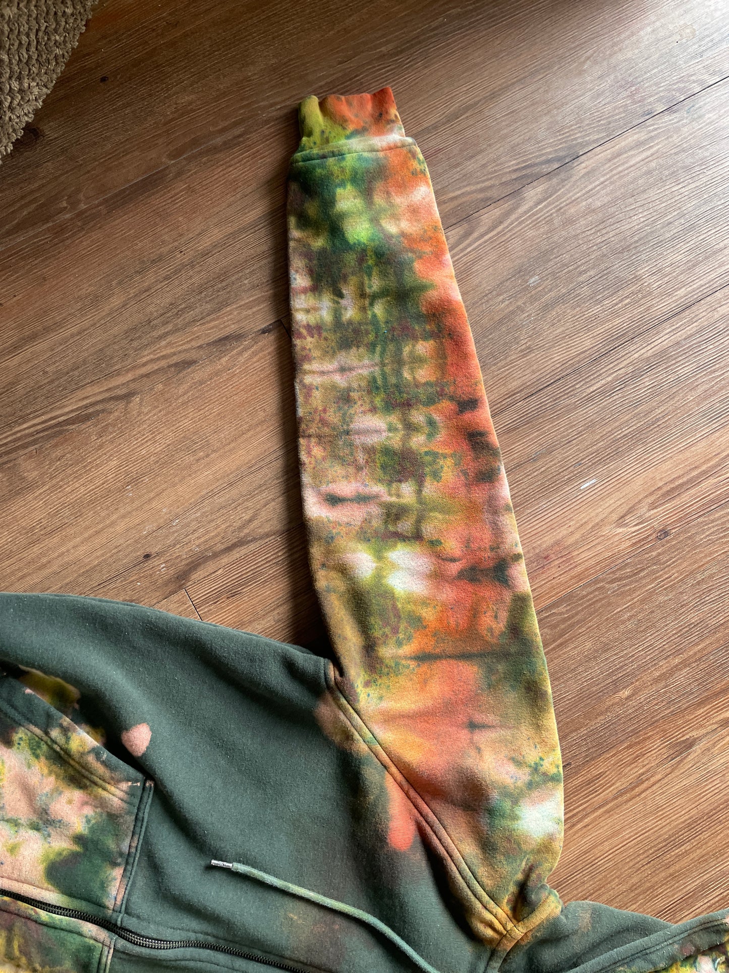 LARGE Men’s Huckberry Flint and Tinder 100-Year Handmade Tie Dye Sweatshirt | Forest Green, Orange, and Yellow Long Sleeve Hoodie