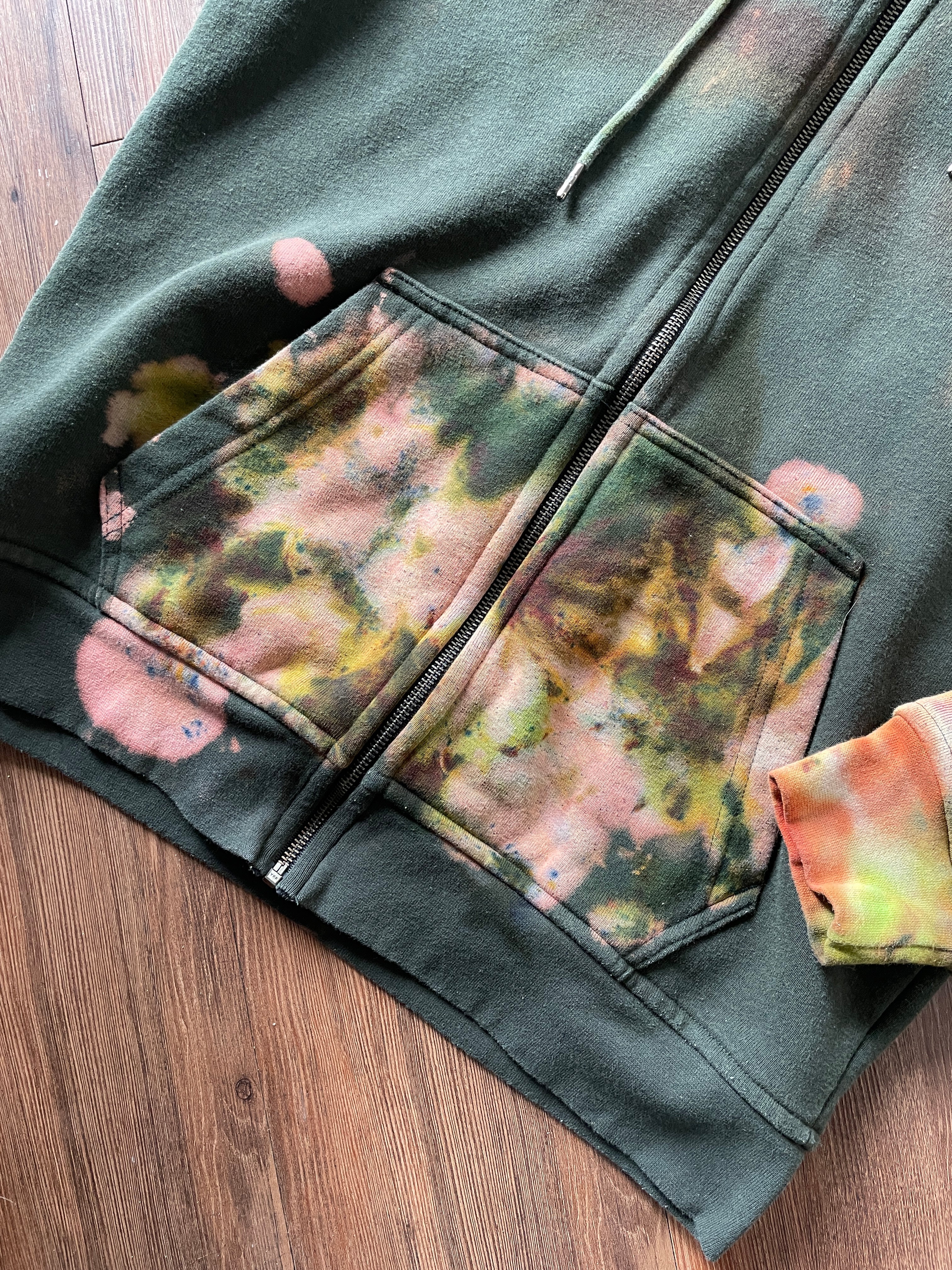 LARGE Men’s Huckberry Flint and Tinder 100-Year Handmade Tie Dye Sweatshirt | Forest Green, Orange, and Yellow Long Sleeve Hoodie