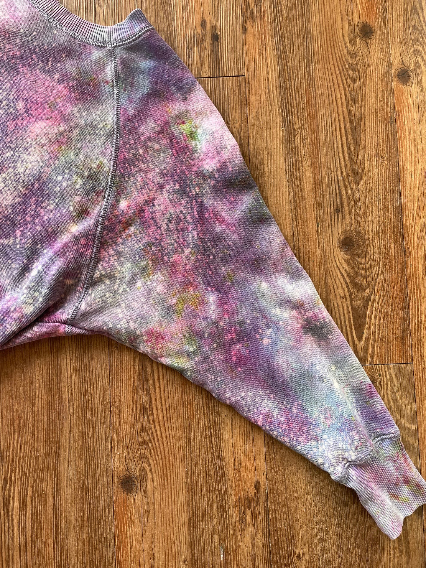 Small Women’s aerie Galaxy Tie Dye Sweatshirt | Pastel Purple Ice Dye Long Sleeve Sweatshirt