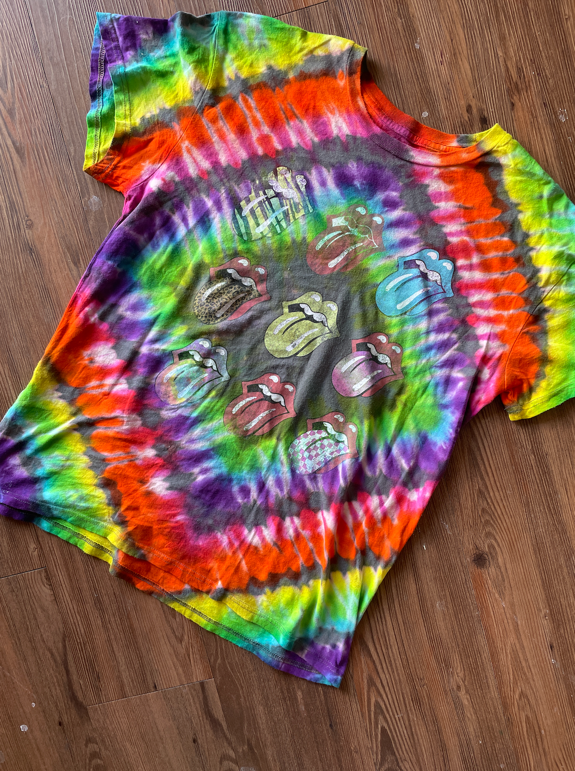 CUSTOM BLEACH DYE (DARK COLORS)