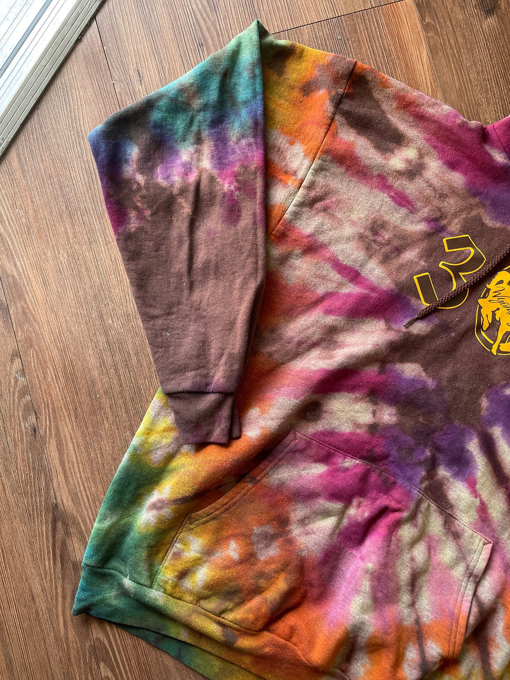 307 Wyoming Handmade Reverse Tie Dye Hoodie | UW Cowboys Bleach Dye Long Sleeve Top Unisex Size Large