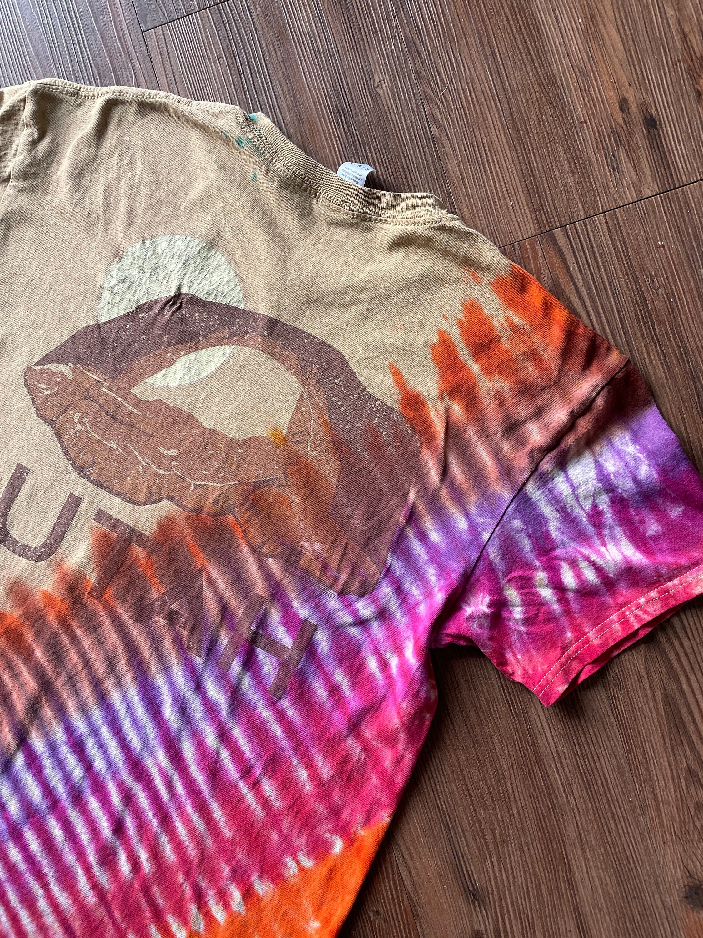 Utah Desert Handmade Reverse Tie Dye t-shirt | Tan Orange Bleach Dye Short Sleeve Top | Unisex Size Medium | Handmade & Thrifted