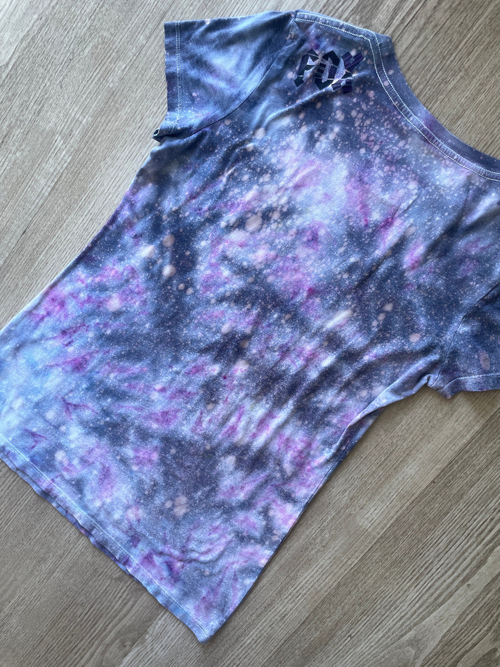 LARGE Women's Fox Racing Handmade Tie Dye Short Sleeve T-Shirt | One-Of-a-Kind Upcycled Gray and Purple Ice Dye Crumpled Top